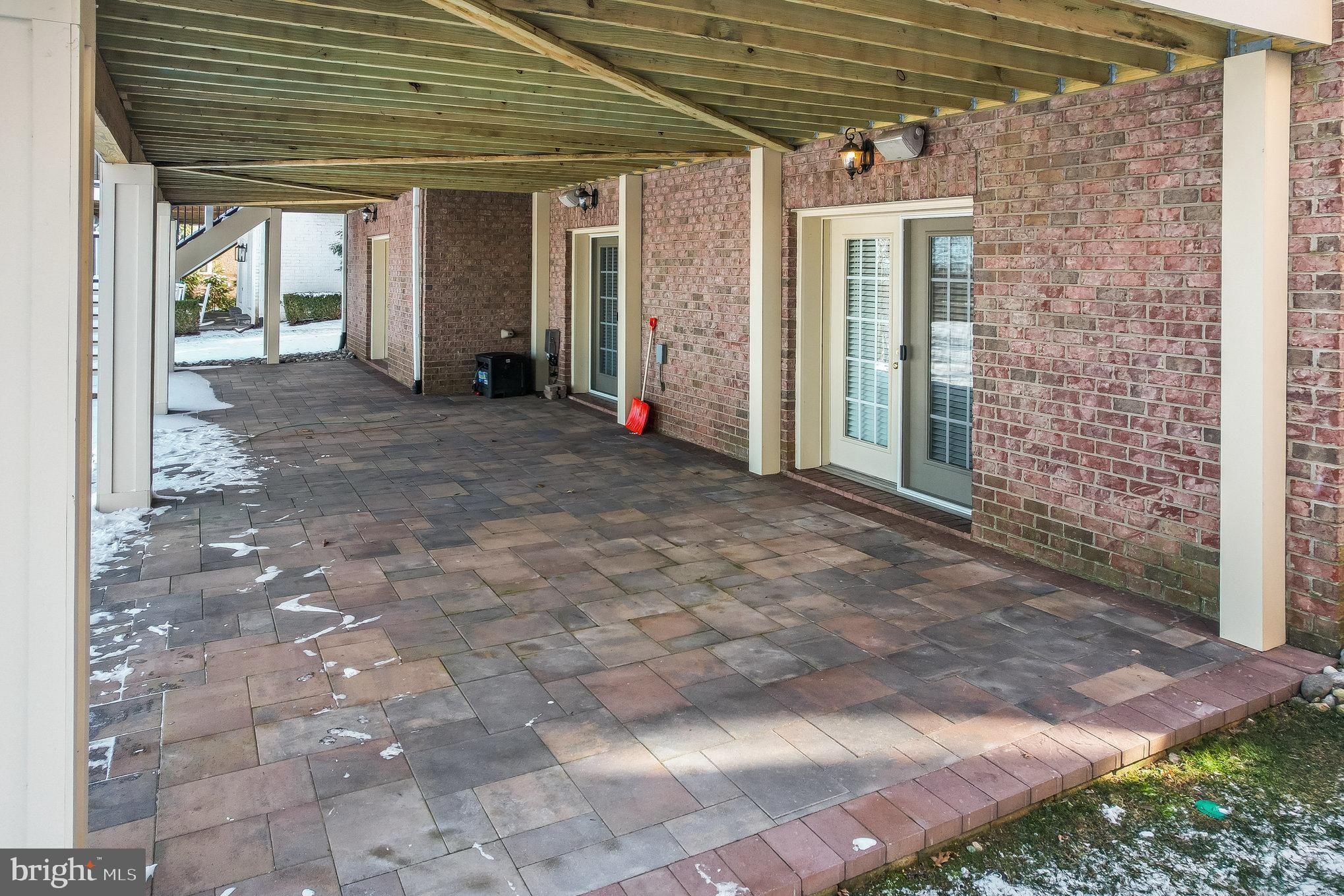 RIVER CREEK - Residential