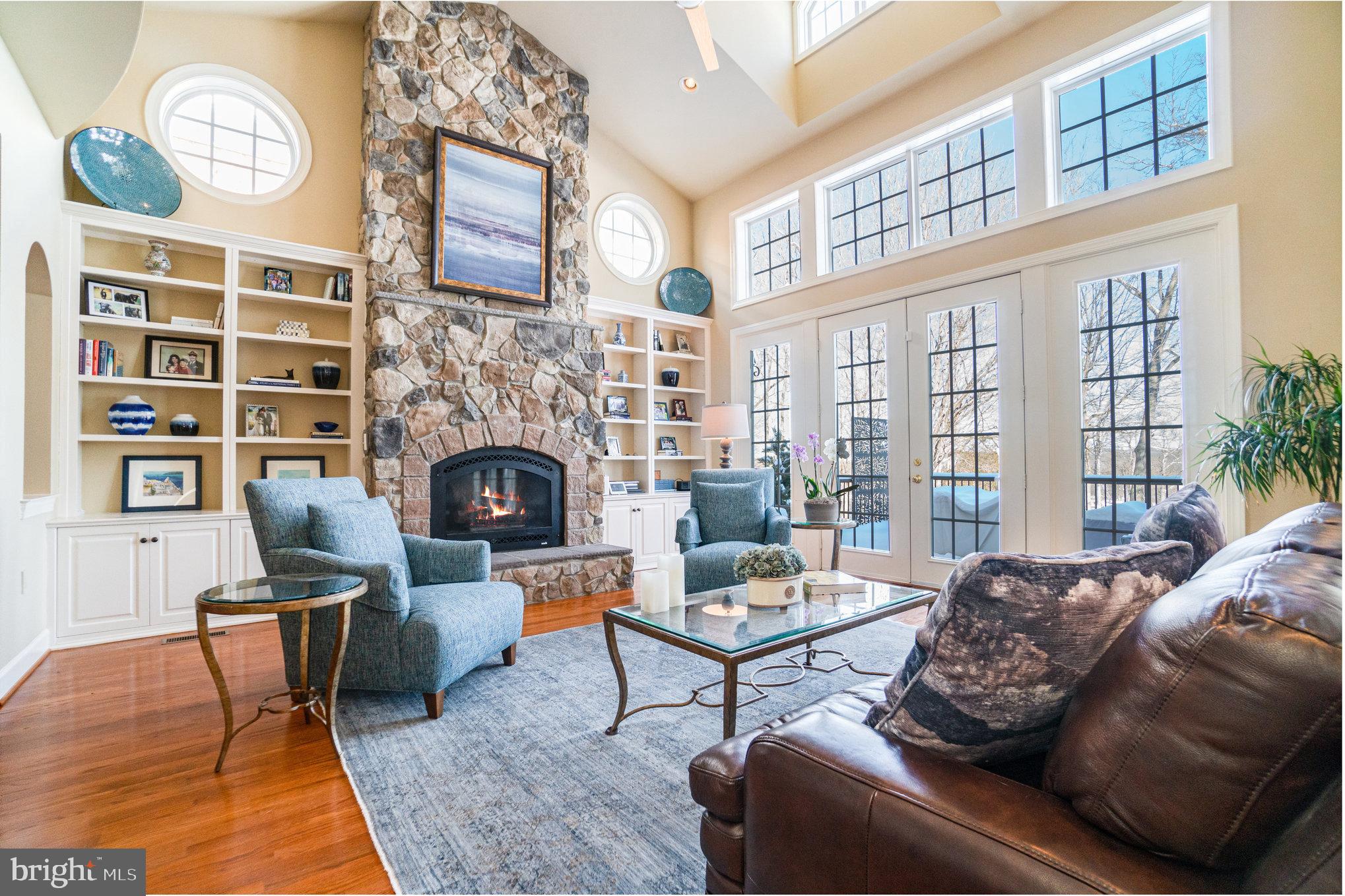 RIVER CREEK - Residential