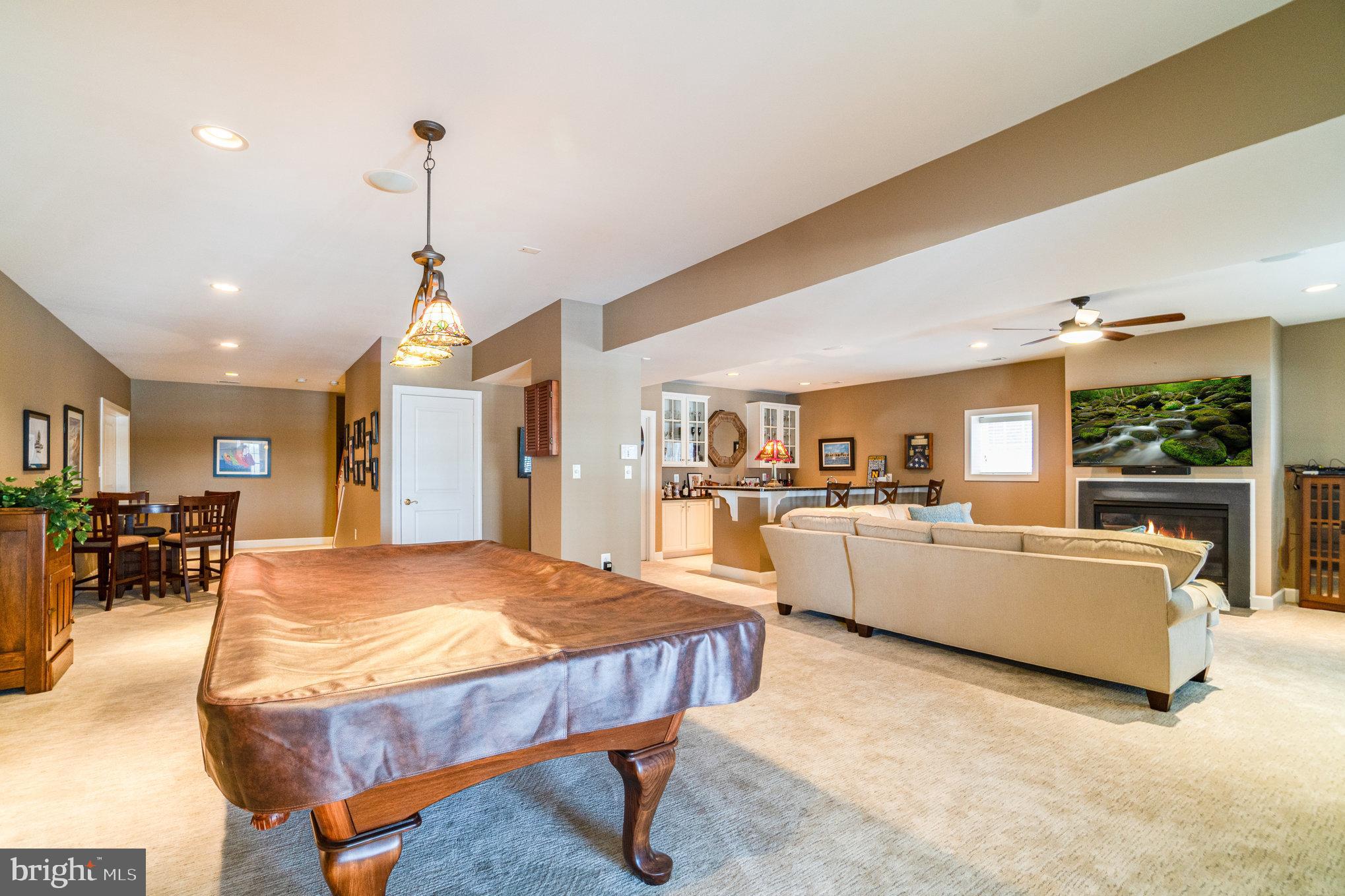 RIVER CREEK - Residential