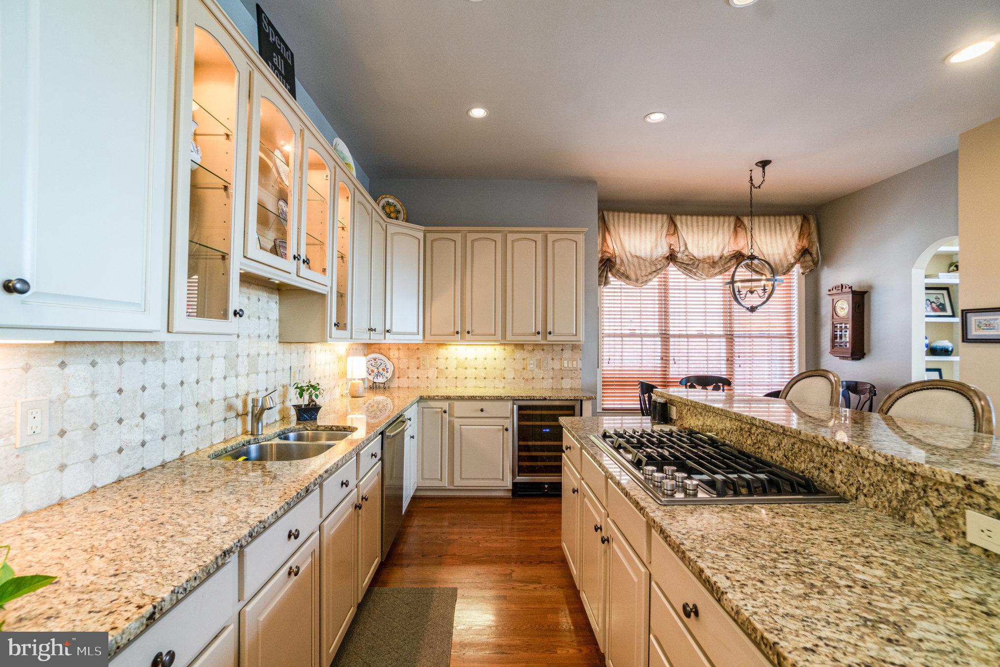 RIVER CREEK - Residential