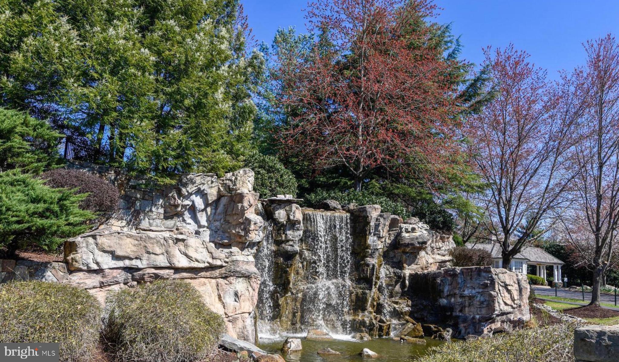 RIVER CREEK - Residential