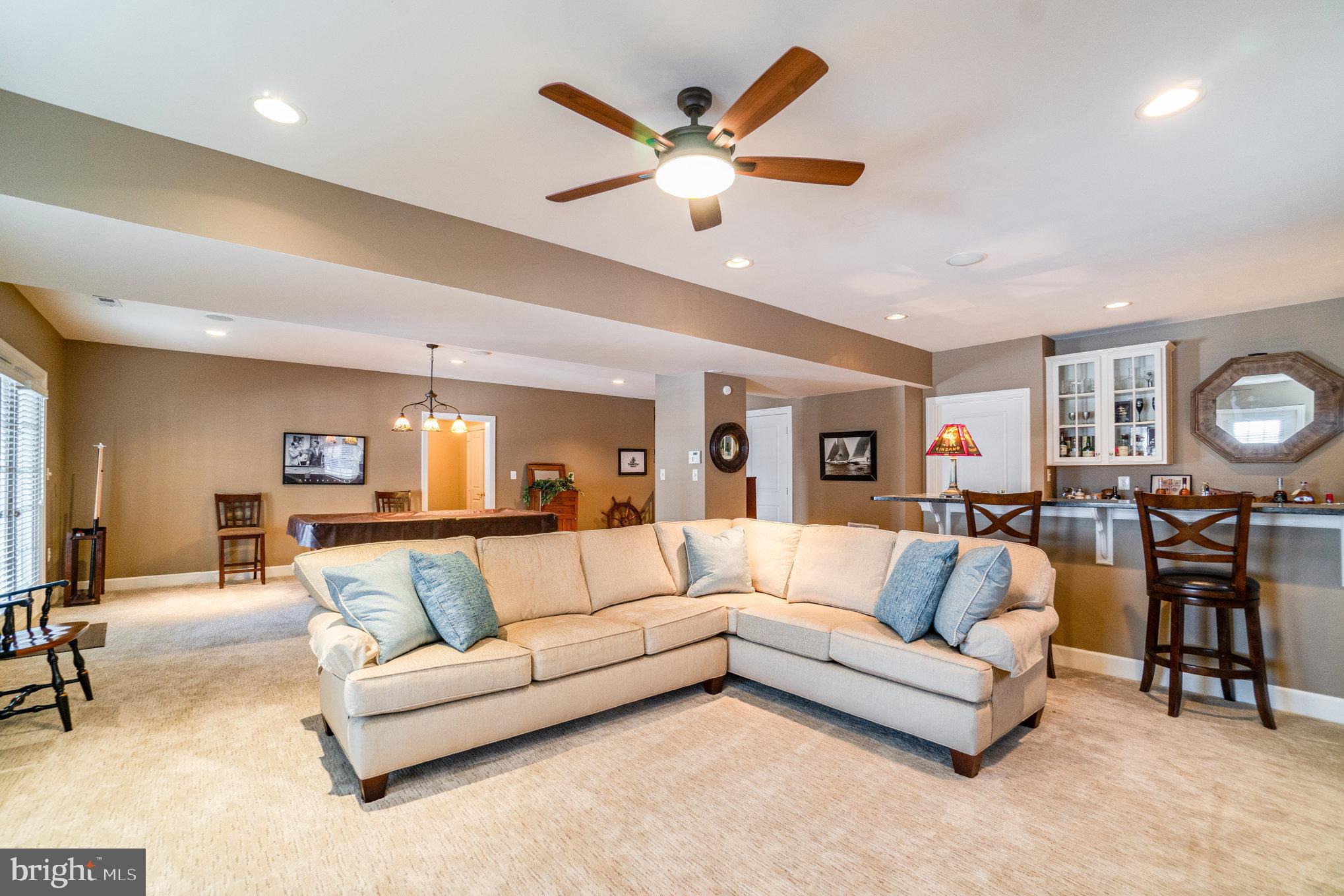 RIVER CREEK - Residential