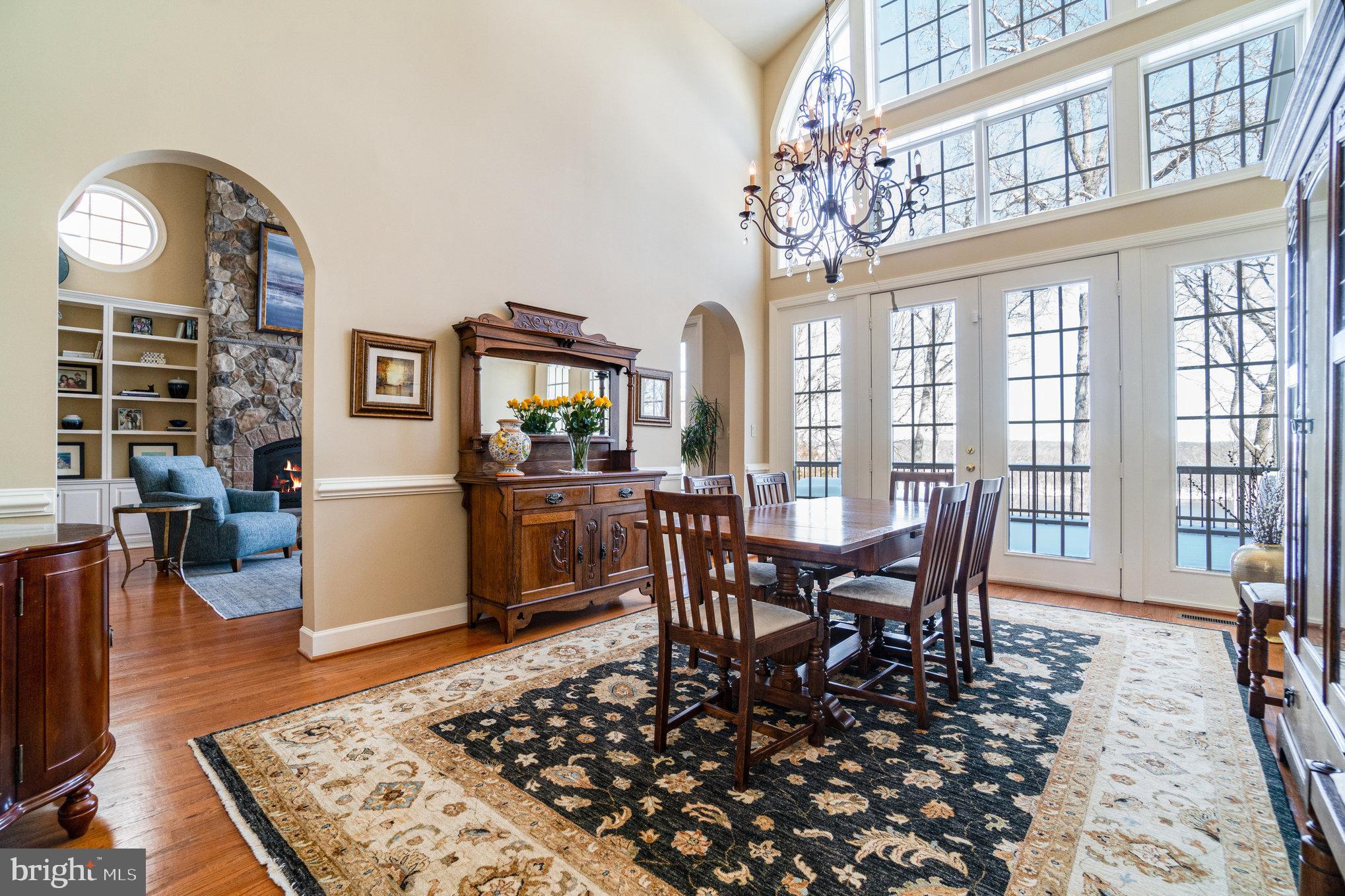 RIVER CREEK - Residential