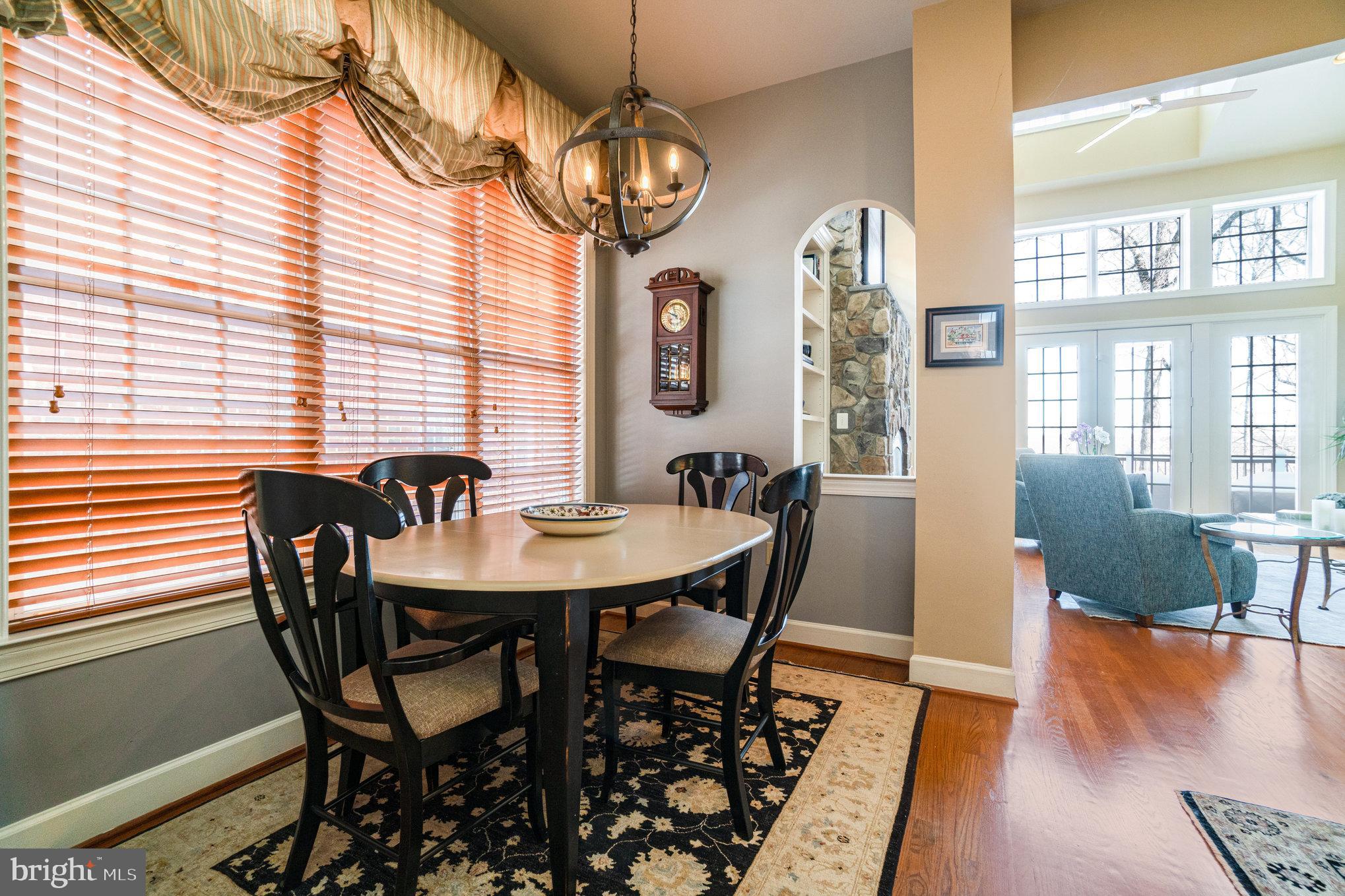 RIVER CREEK - Residential