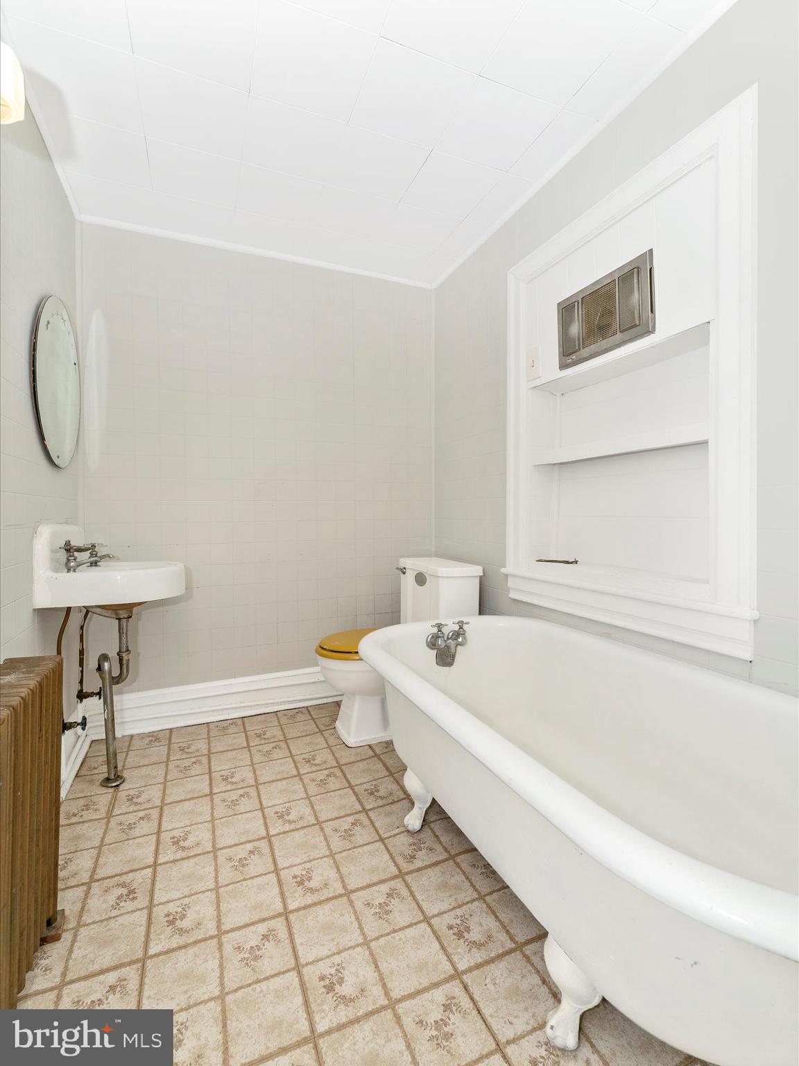 HAGERSTOWN - Residential