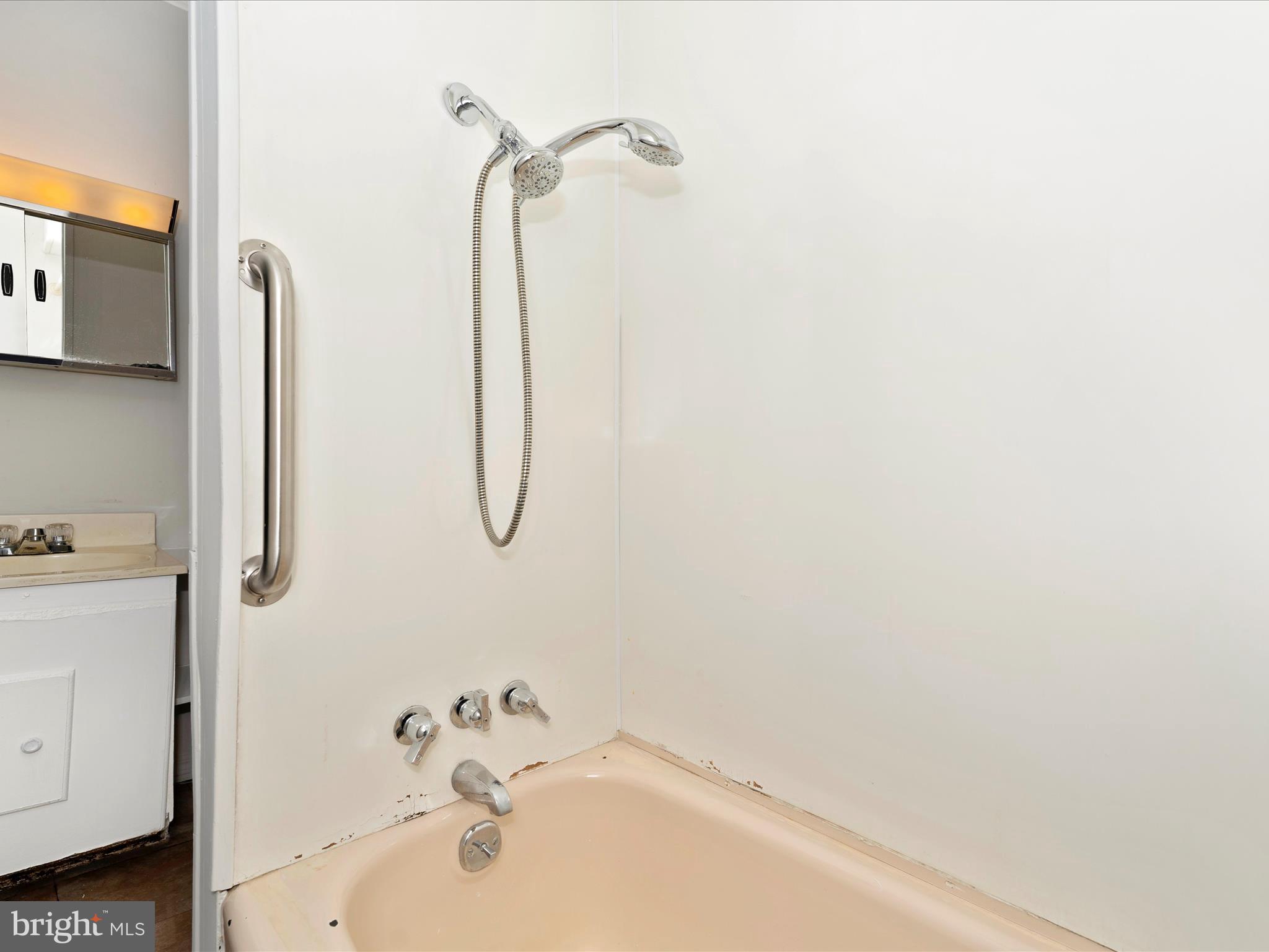 HAGERSTOWN - Residential