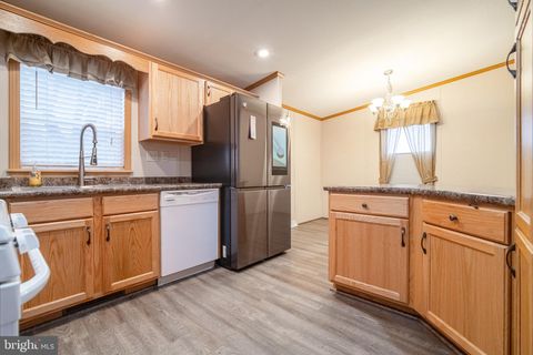 Tiny photo for 303 Basil Court, YORK, PA 17402 (MLS # PAYK2095966)