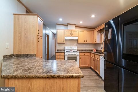 Tiny photo for 303 Basil Court, YORK, PA 17402 (MLS # PAYK2095966)