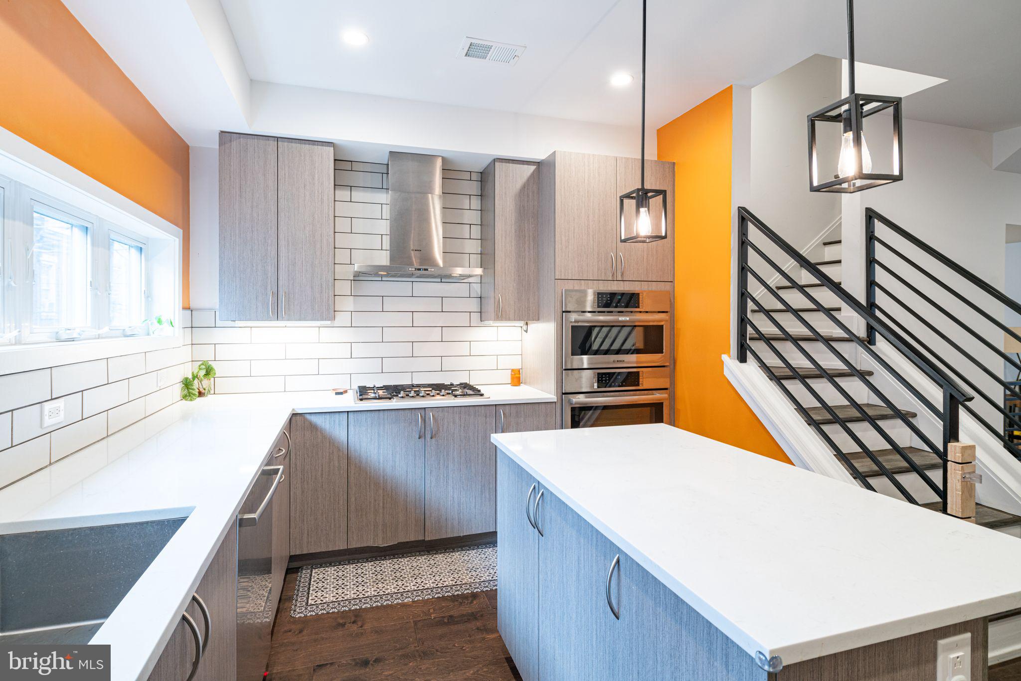 OLDE KENSINGTON - Residential Lease