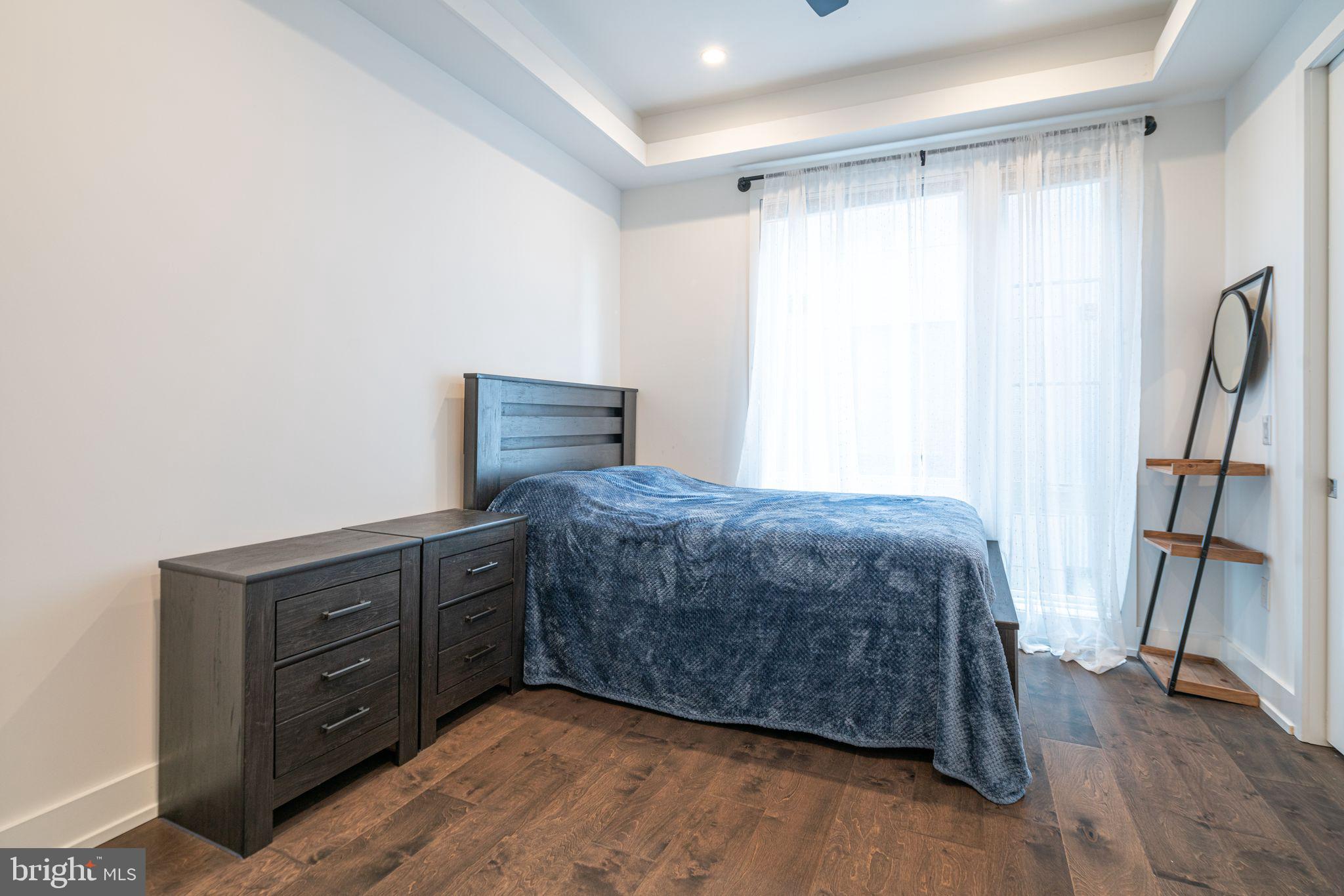 OLDE KENSINGTON - Residential Lease