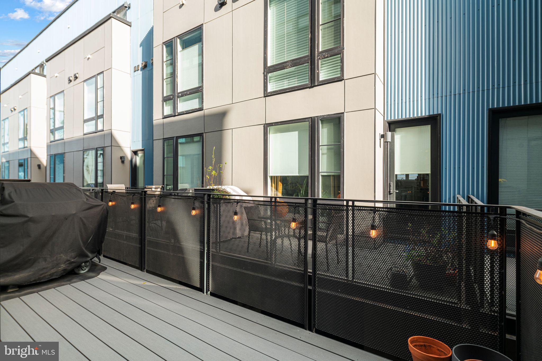 OLDE KENSINGTON - Residential Lease