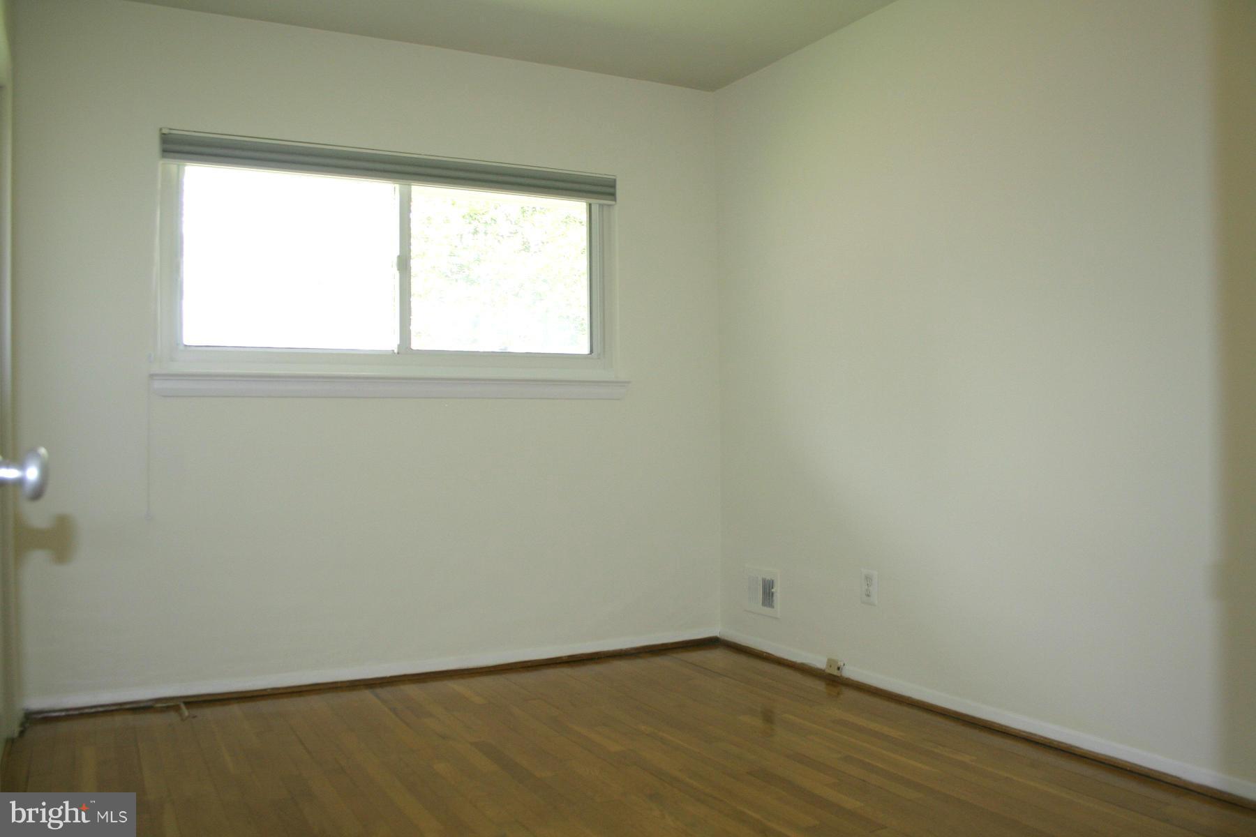 LONGMEADOW - Residential Lease