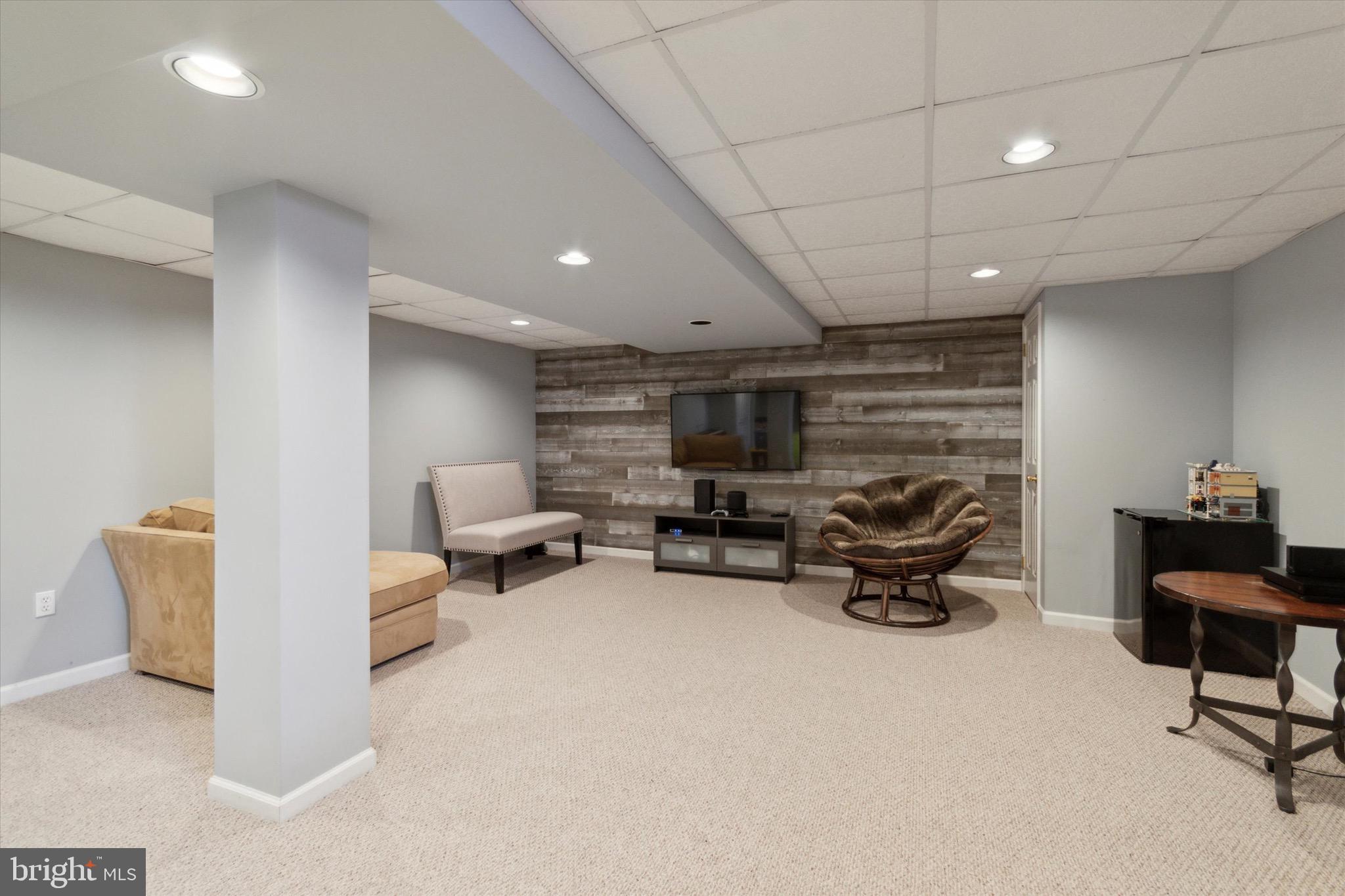 WATERFORD GREENE - Residential