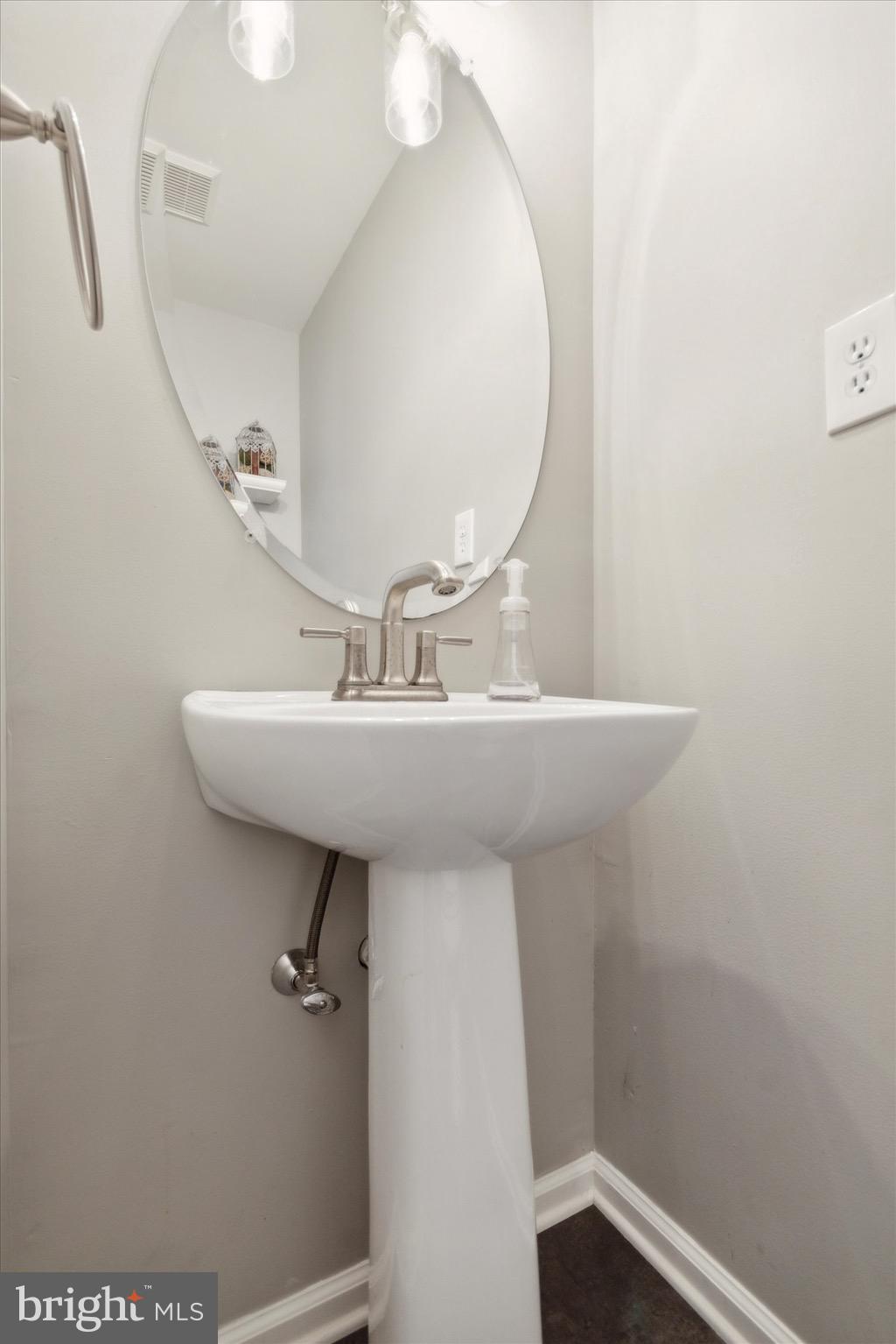 WATERFORD GREENE - Residential