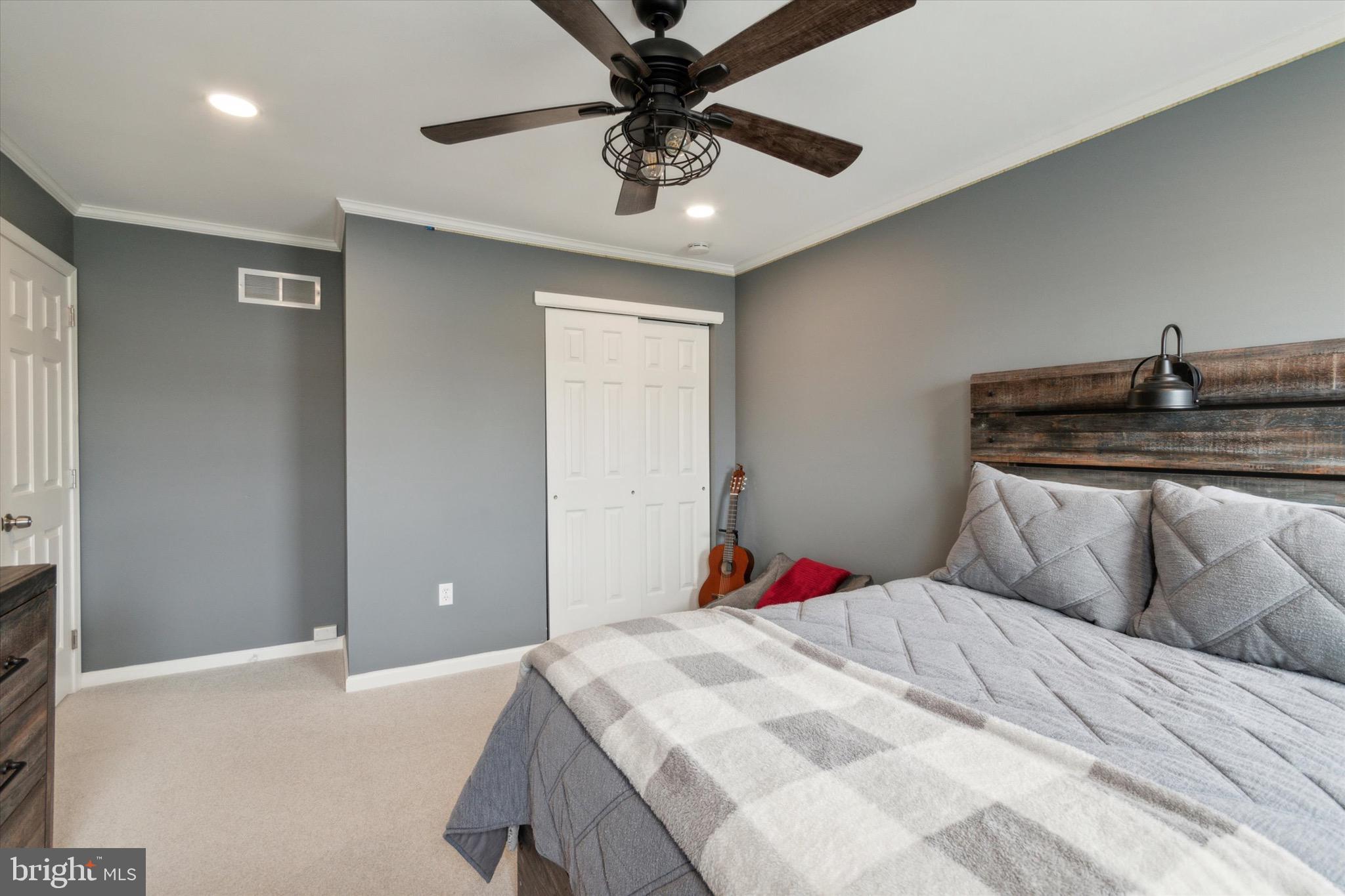 WATERFORD GREENE - Residential