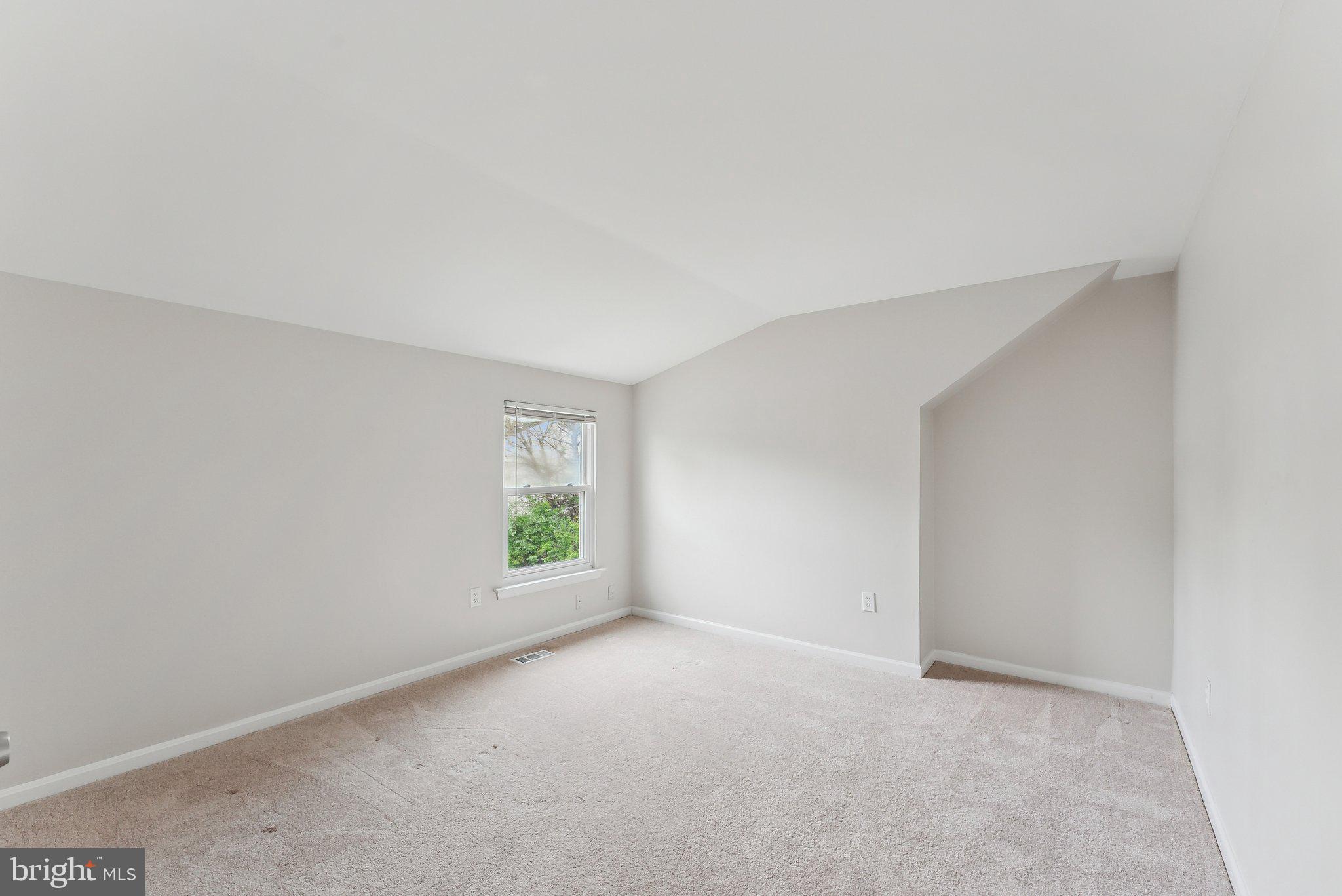 BEVERLY PARK - Residential Lease