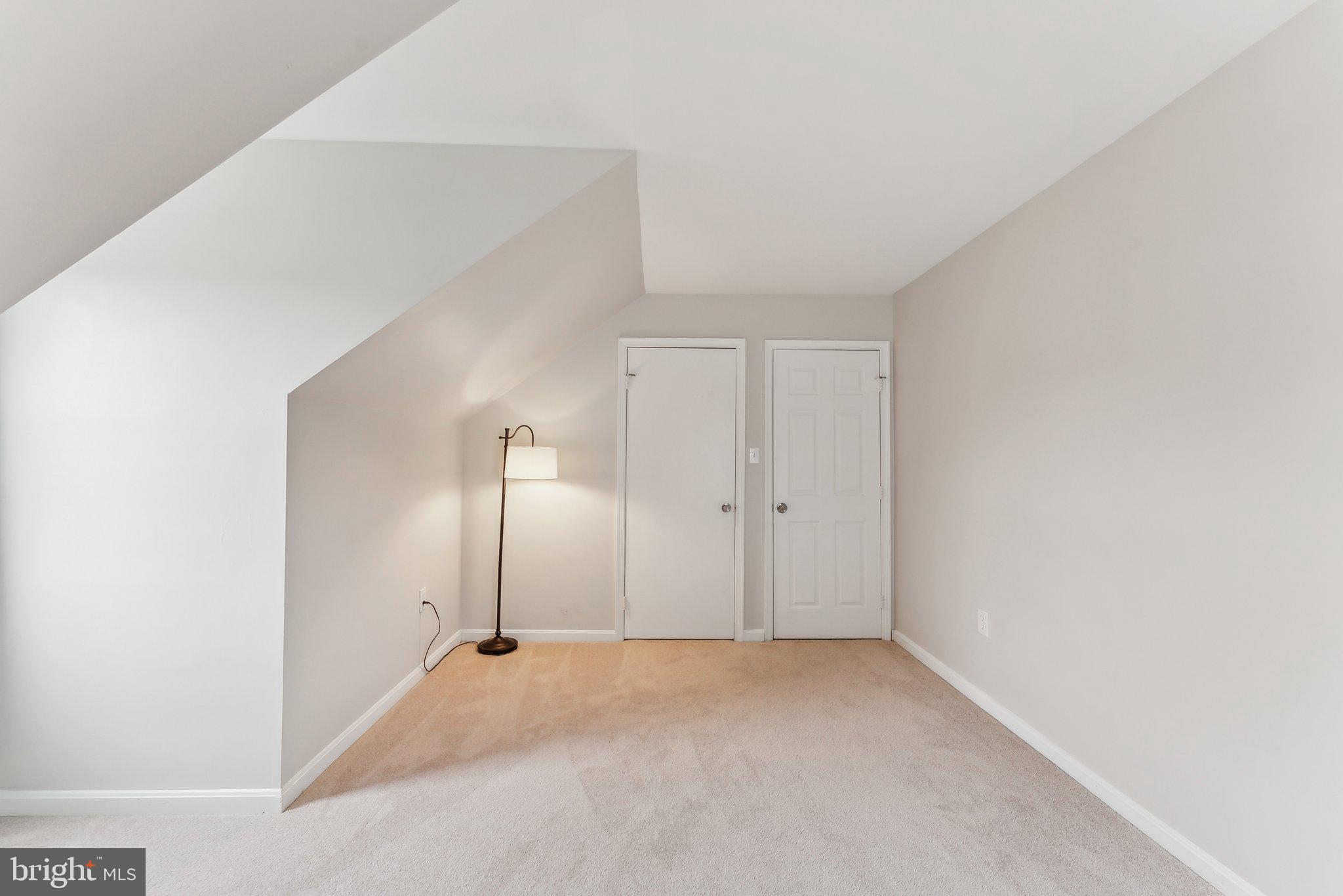 BEVERLY PARK - Residential Lease