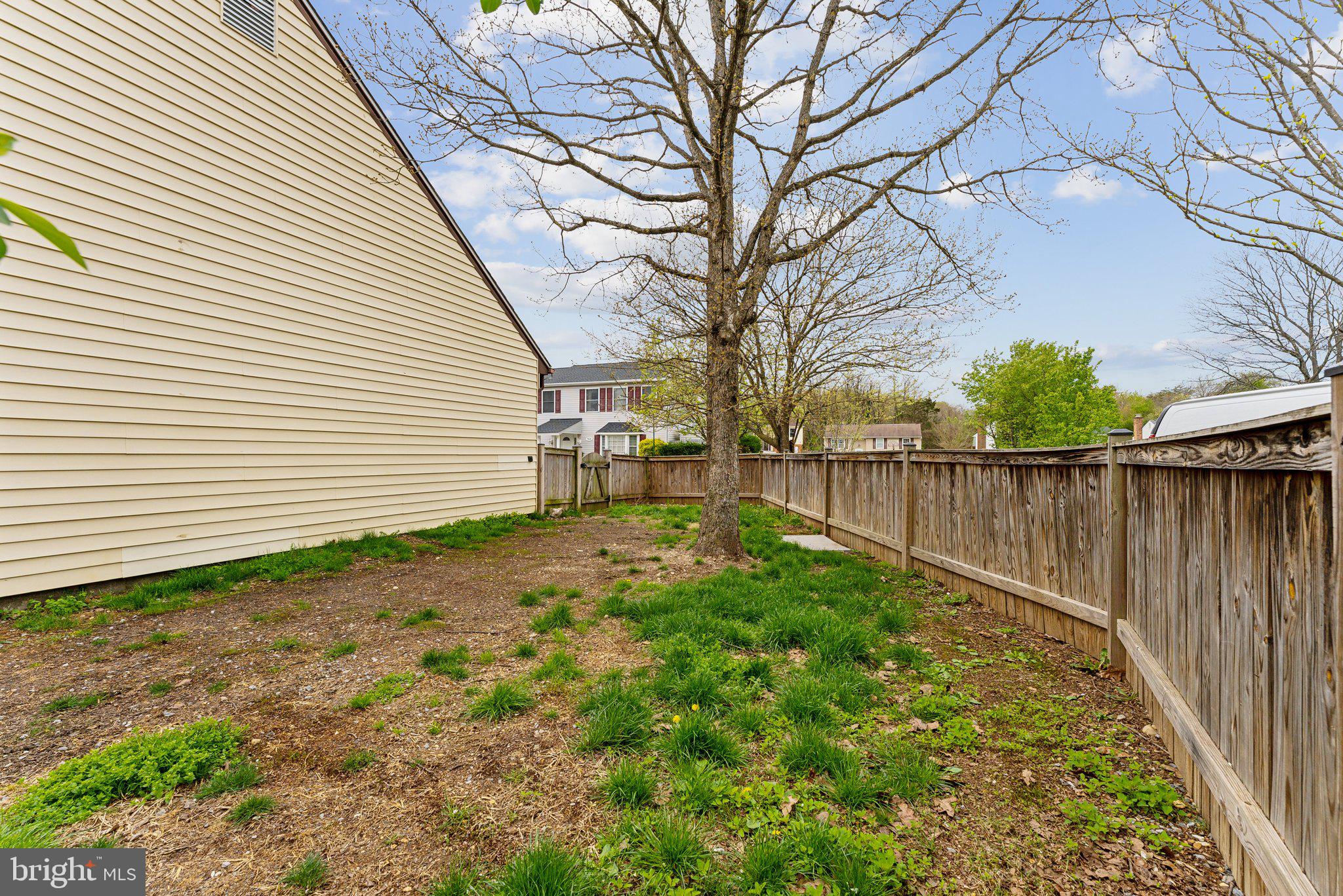 BEVERLY PARK - Residential Lease