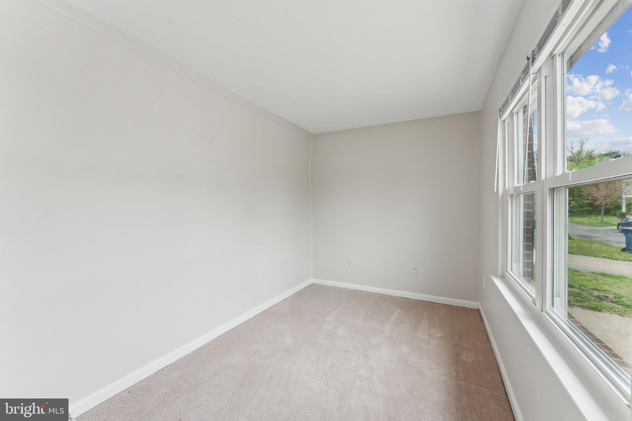 BEVERLY PARK - Residential Lease