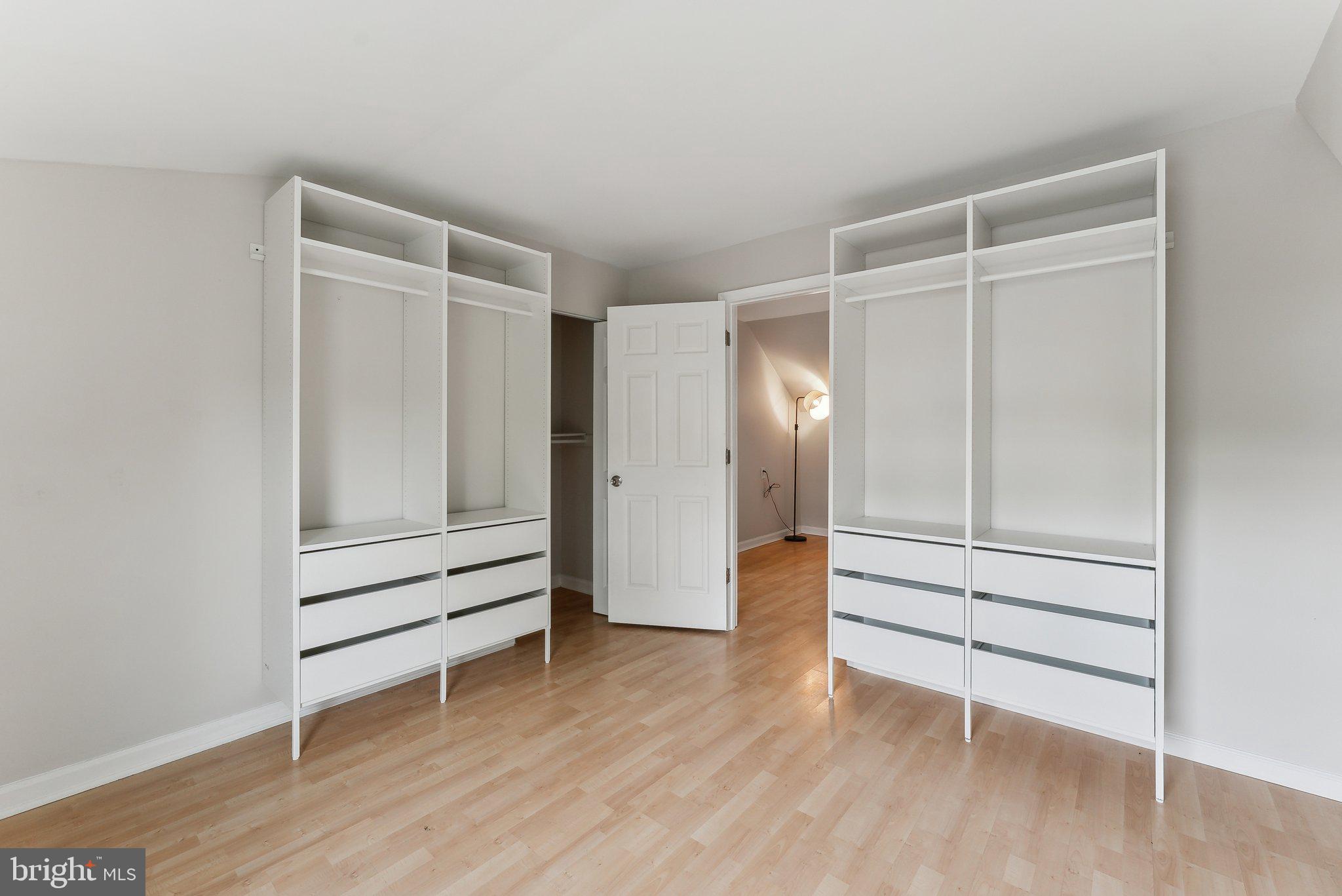 BEVERLY PARK - Residential Lease