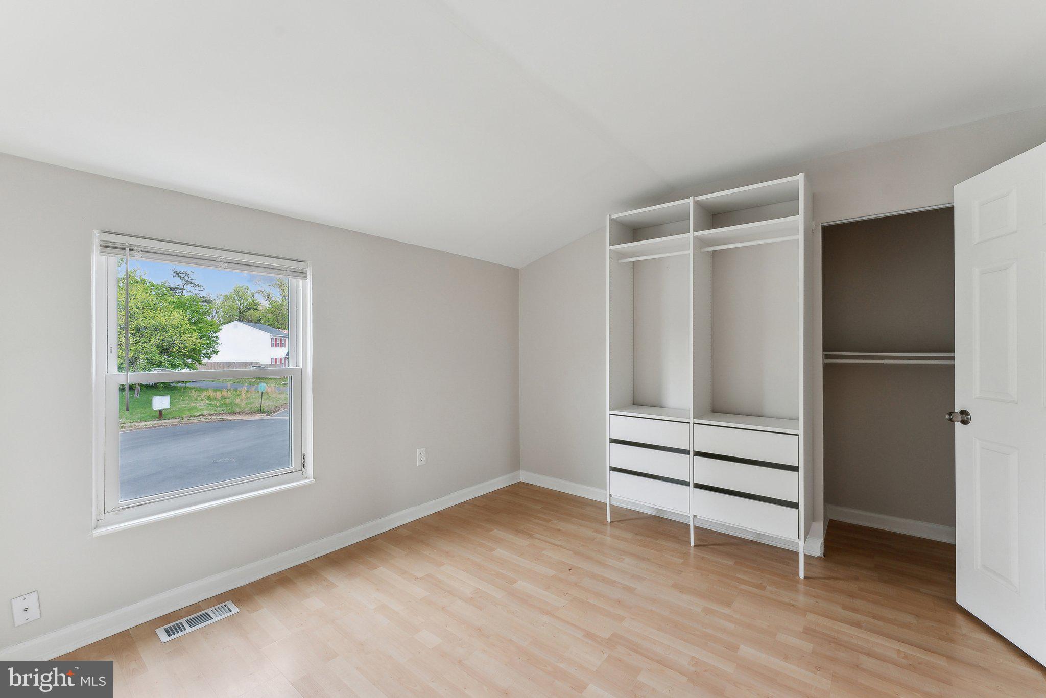 BEVERLY PARK - Residential Lease