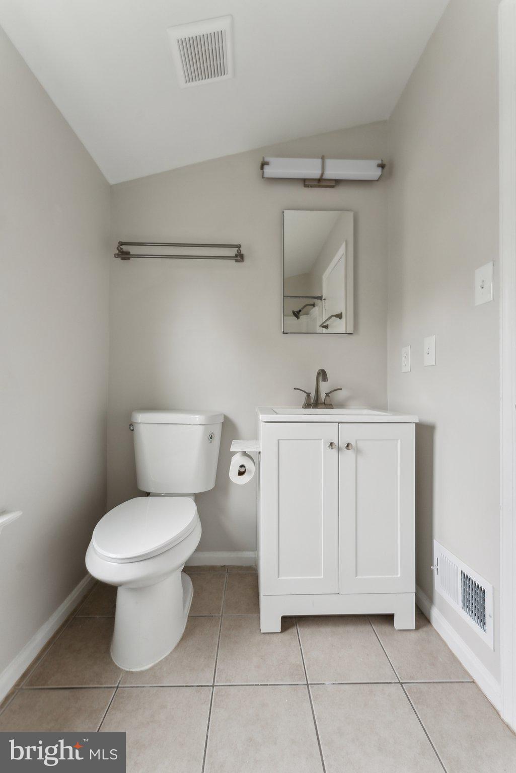 BEVERLY PARK - Residential Lease