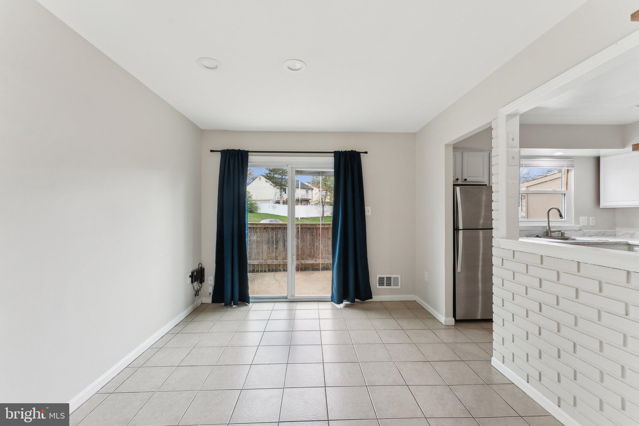 BEVERLY PARK - Residential Lease