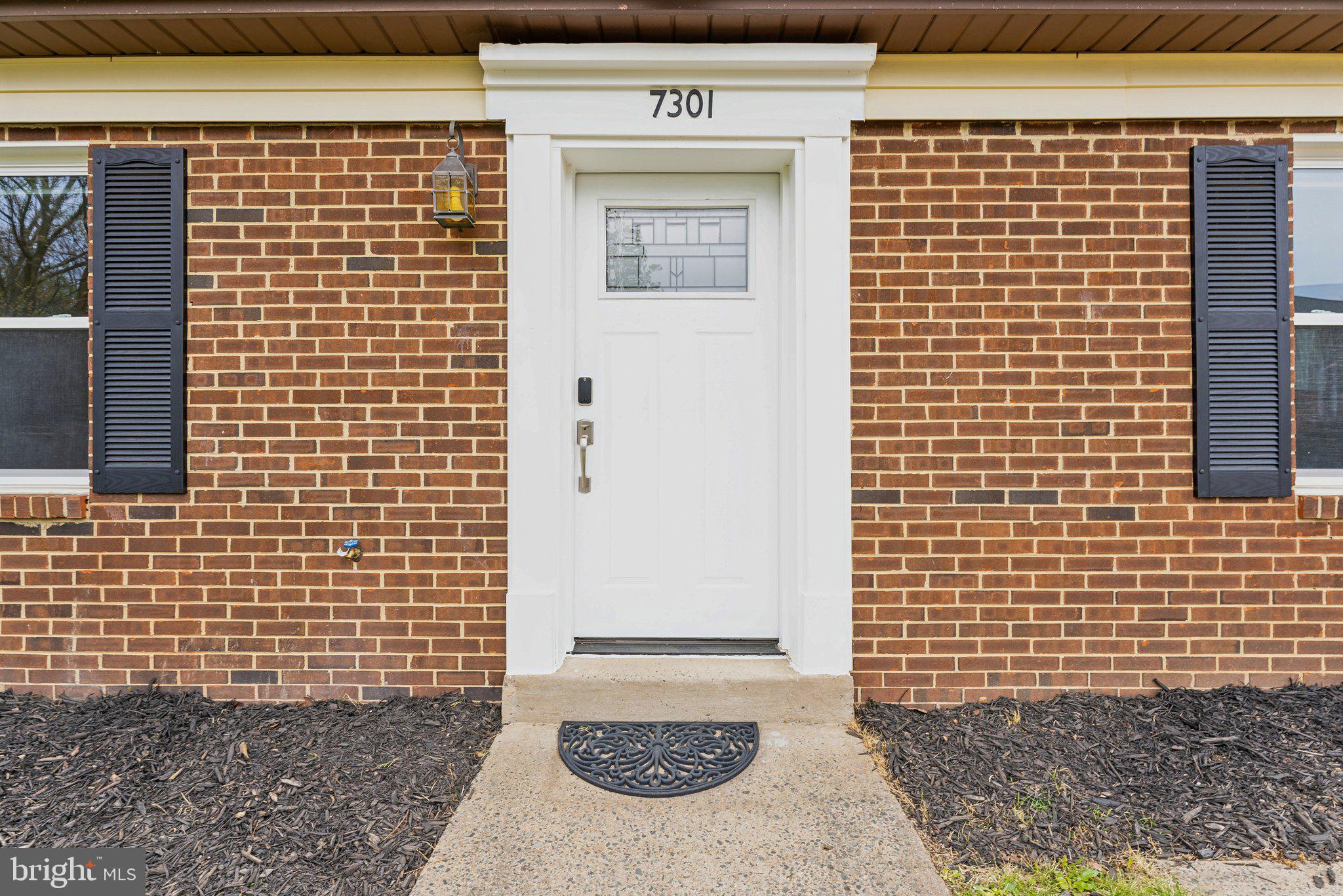 BEVERLY PARK - Residential Lease