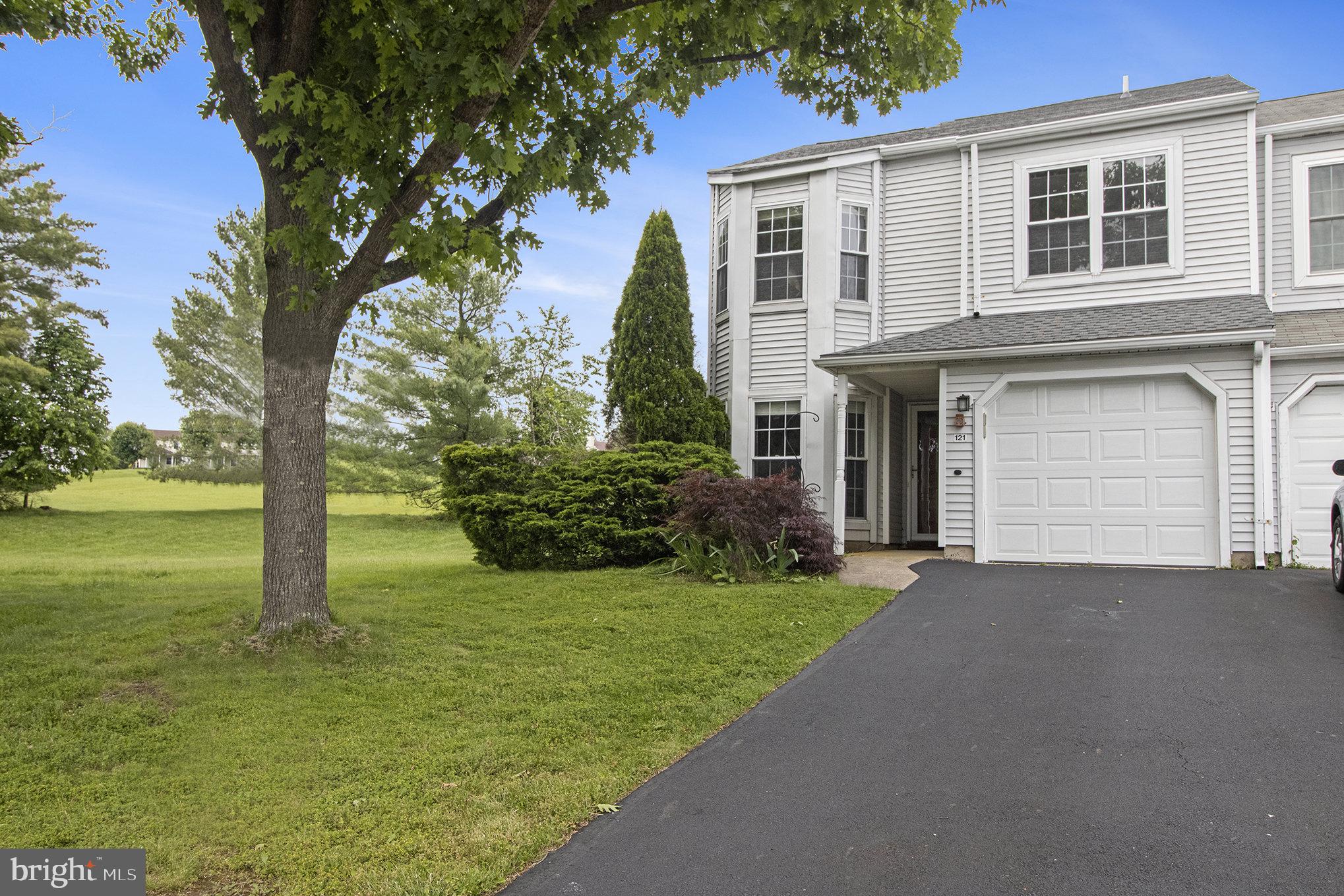 121 N PARK ROAD