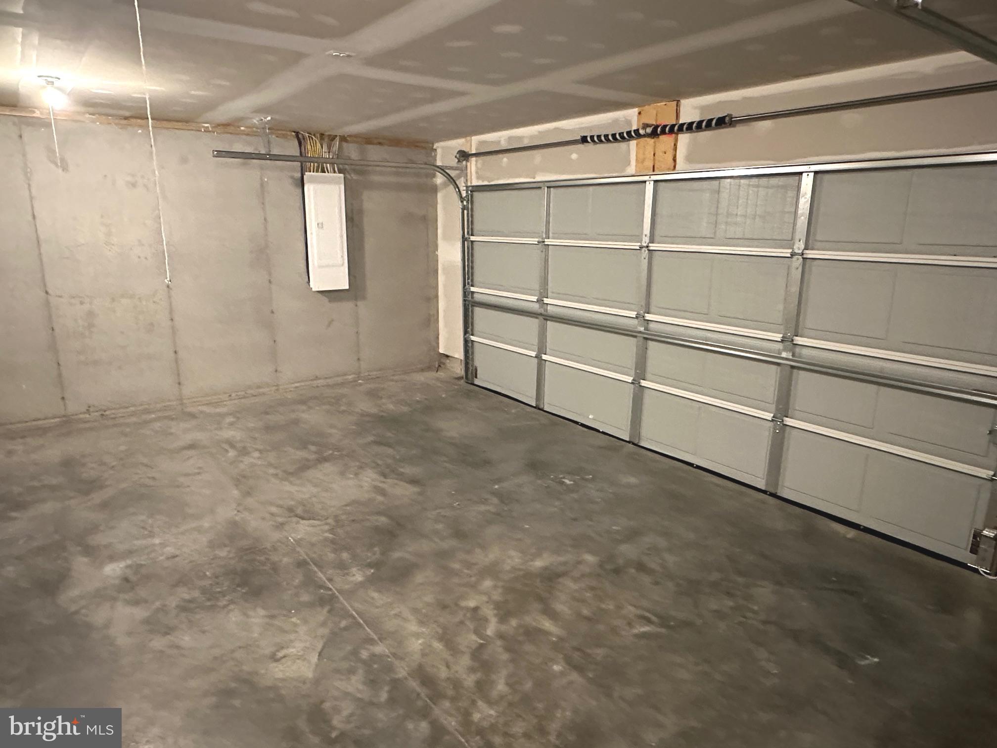 SOUTH HILLS - Residential