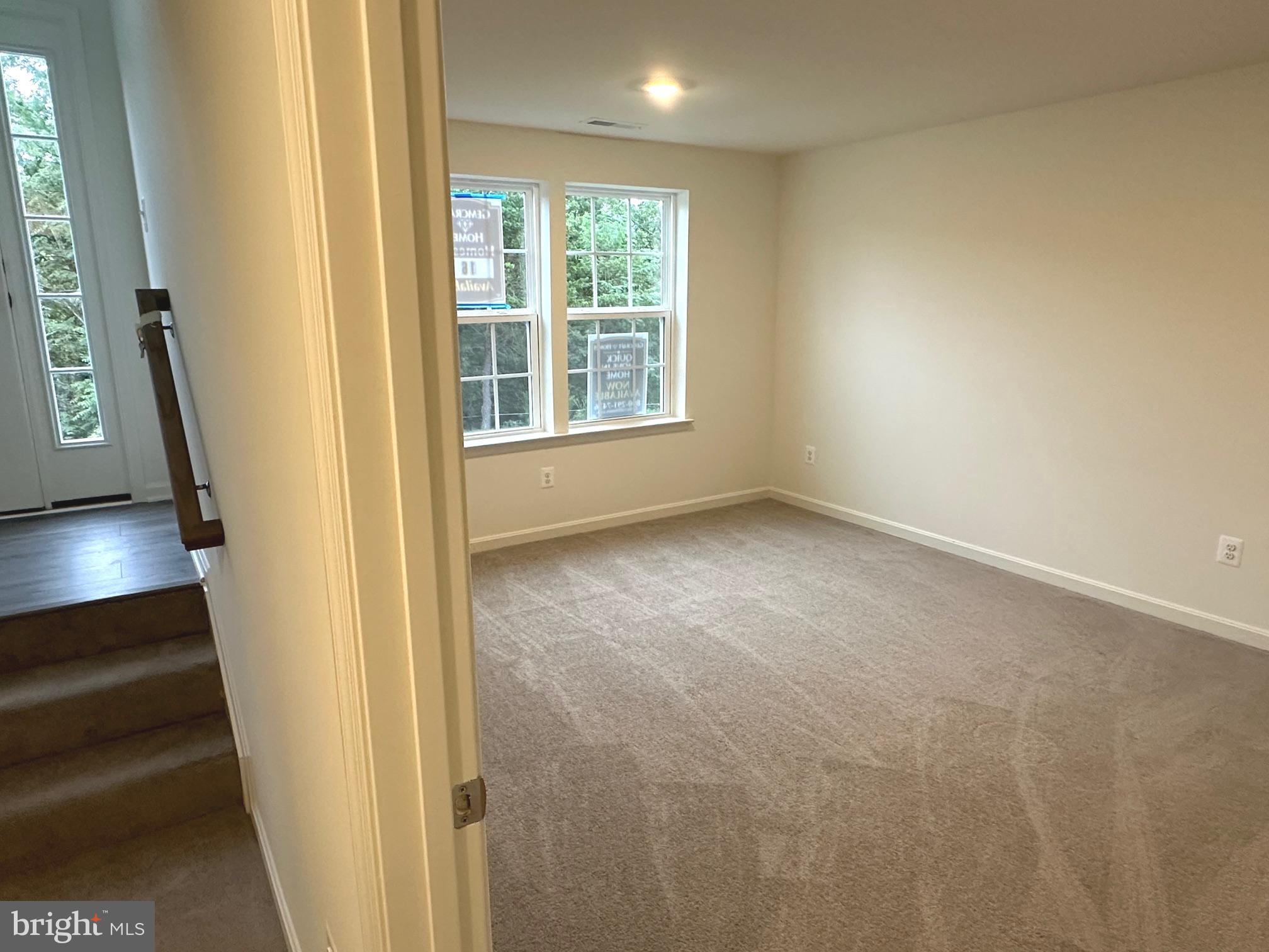 SOUTH HILLS - Residential