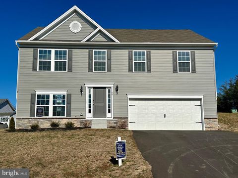 Homes For Sale - 60 Cornwell<br/> ROMNEY, WV 26757