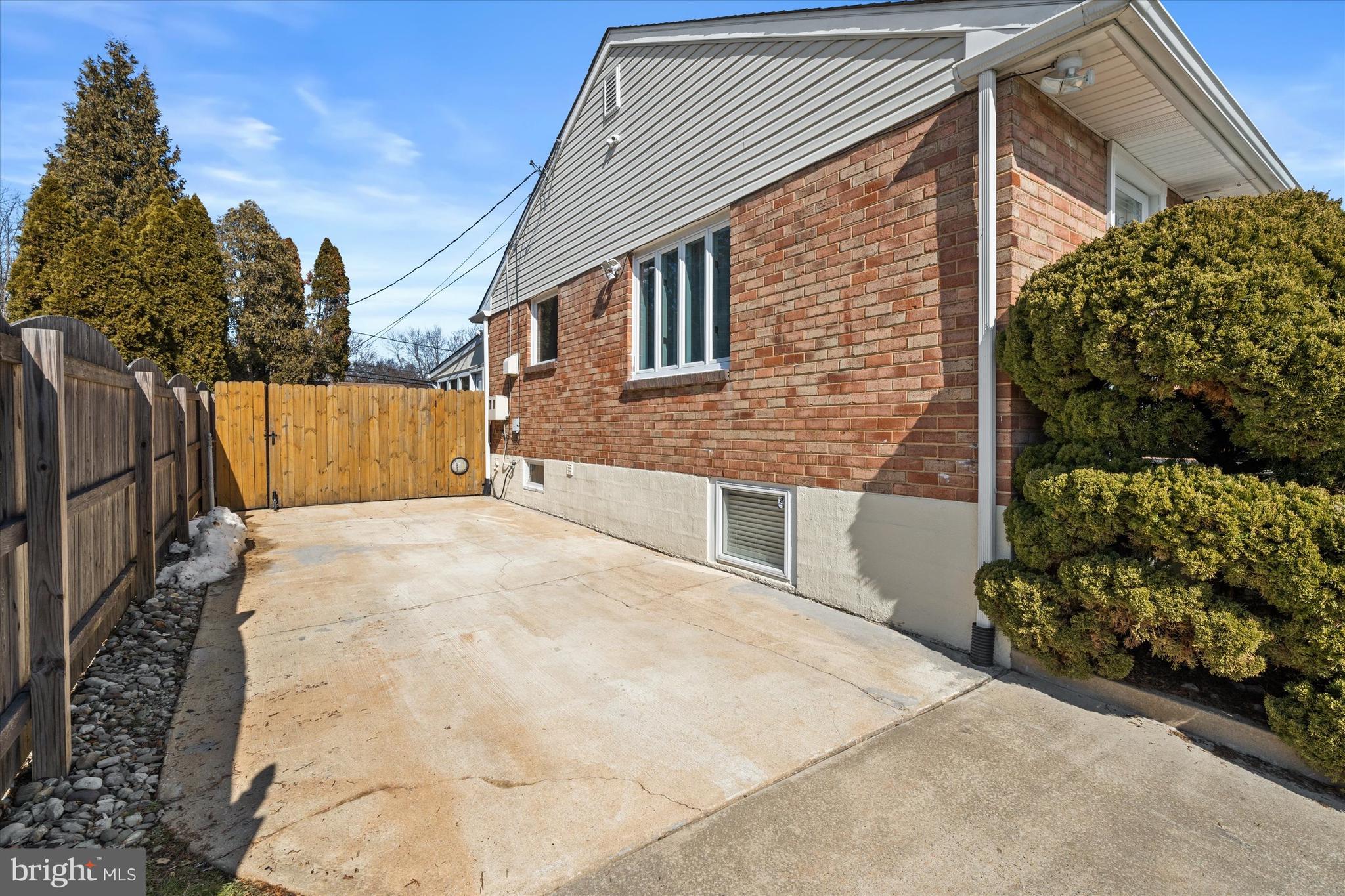 KLAIR ESTATES - Residential