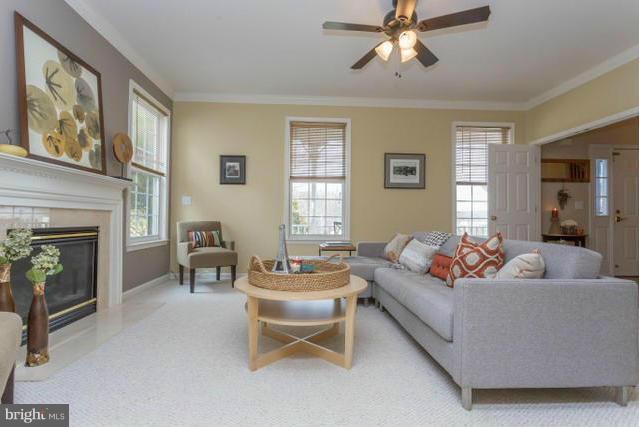 AUTUMN RIDGE - Residential