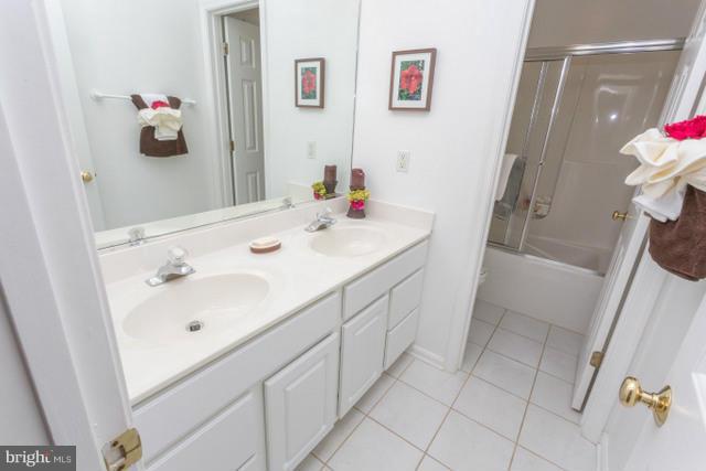 AUTUMN RIDGE - Residential