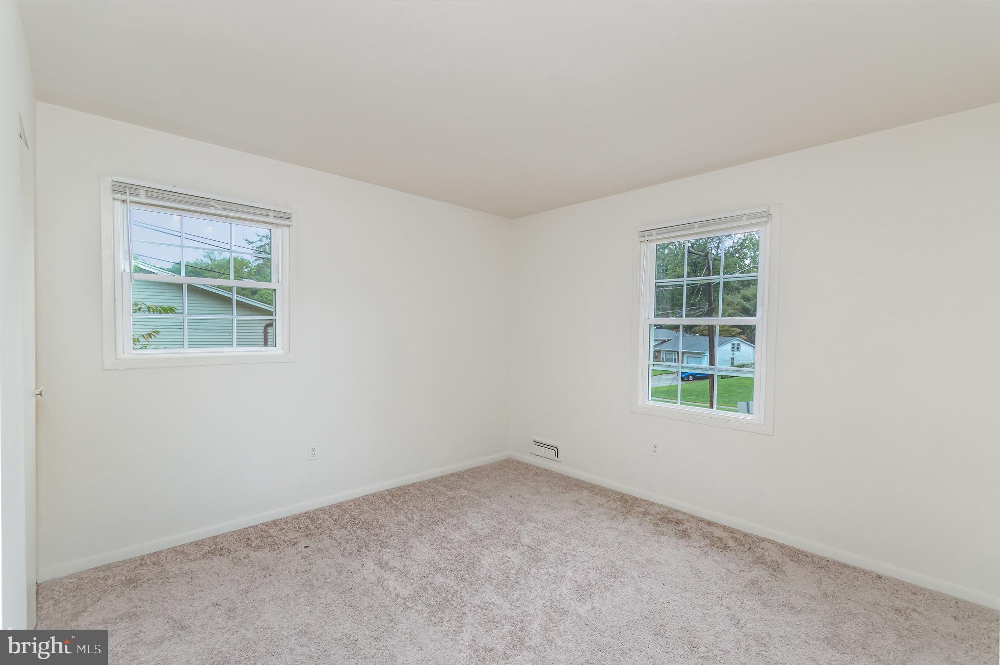 KEENE MILL MANOR - Residential