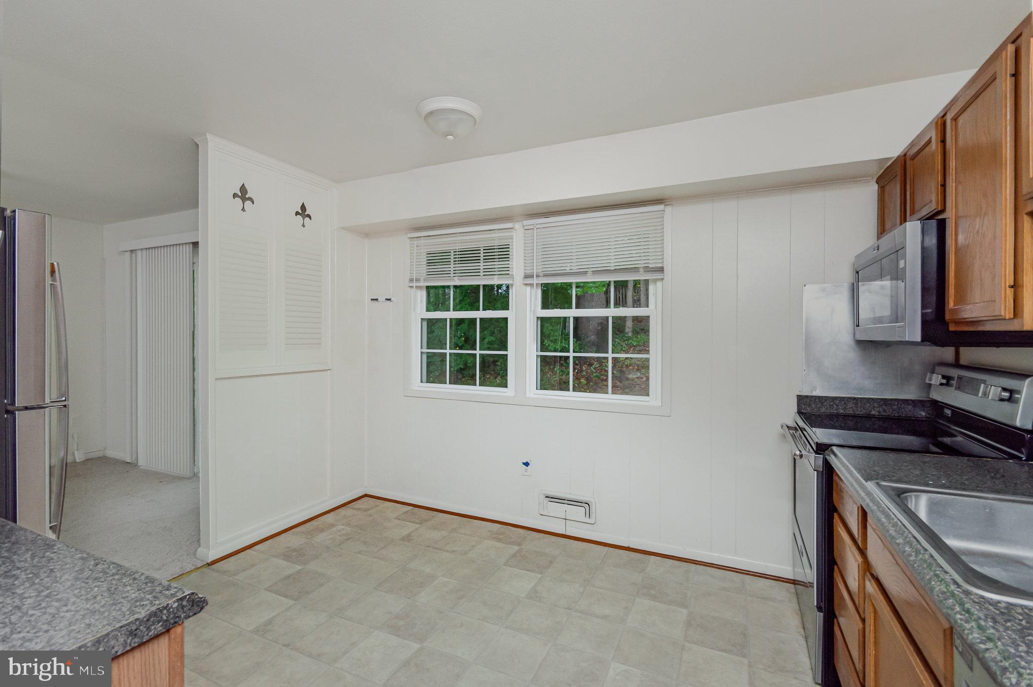 KEENE MILL MANOR - Residential