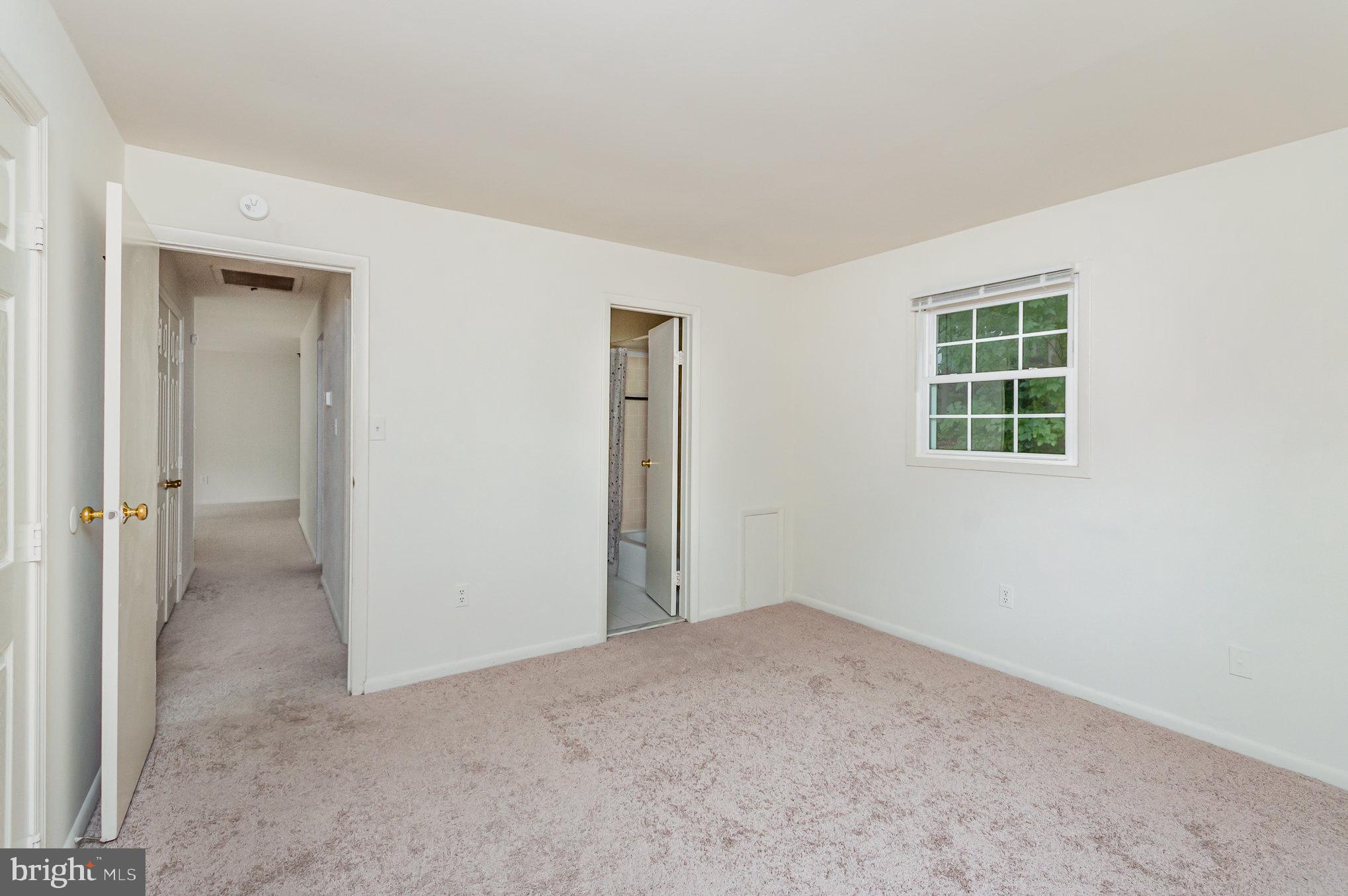 KEENE MILL MANOR - Residential