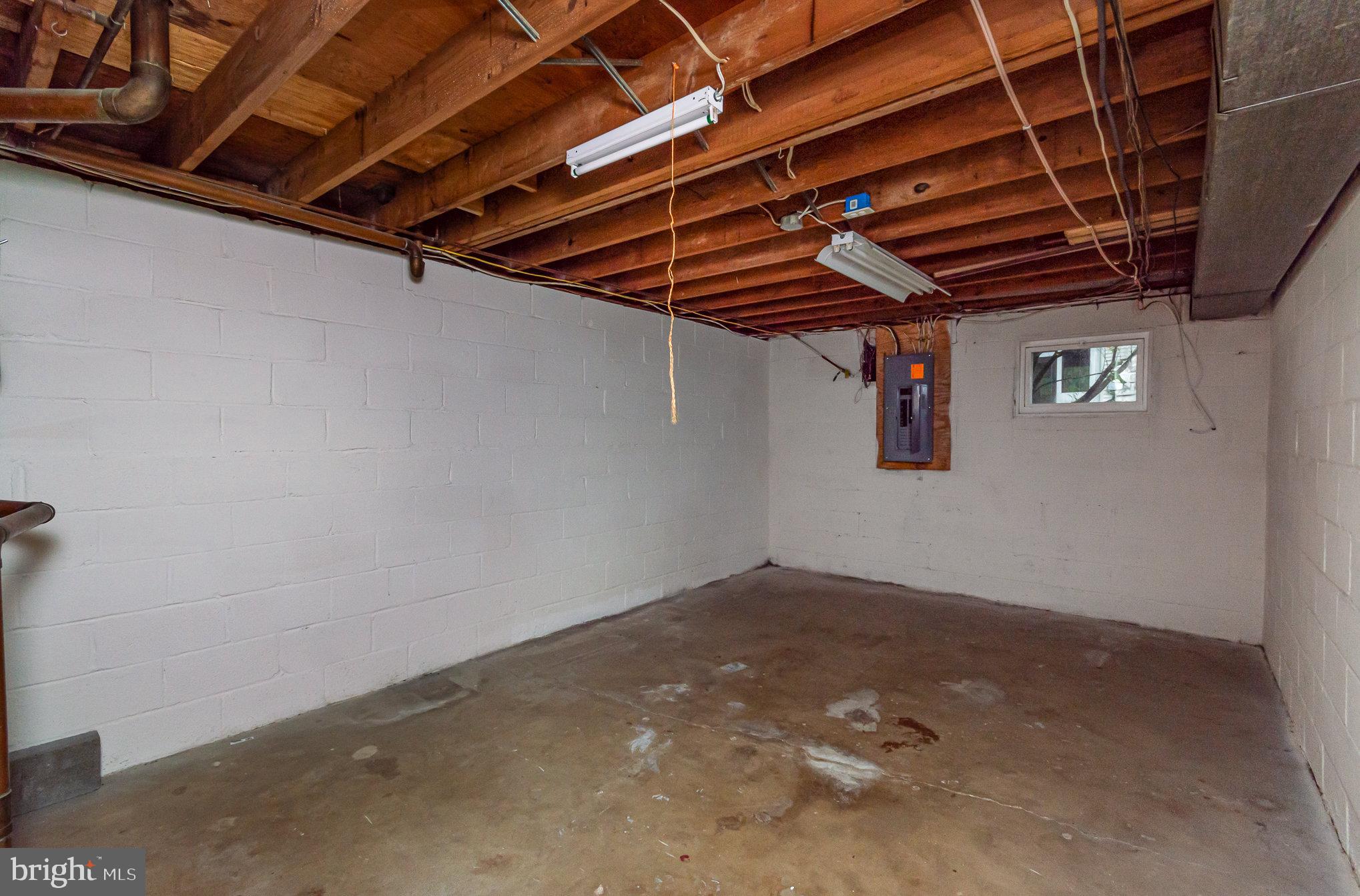 KEENE MILL MANOR - Residential