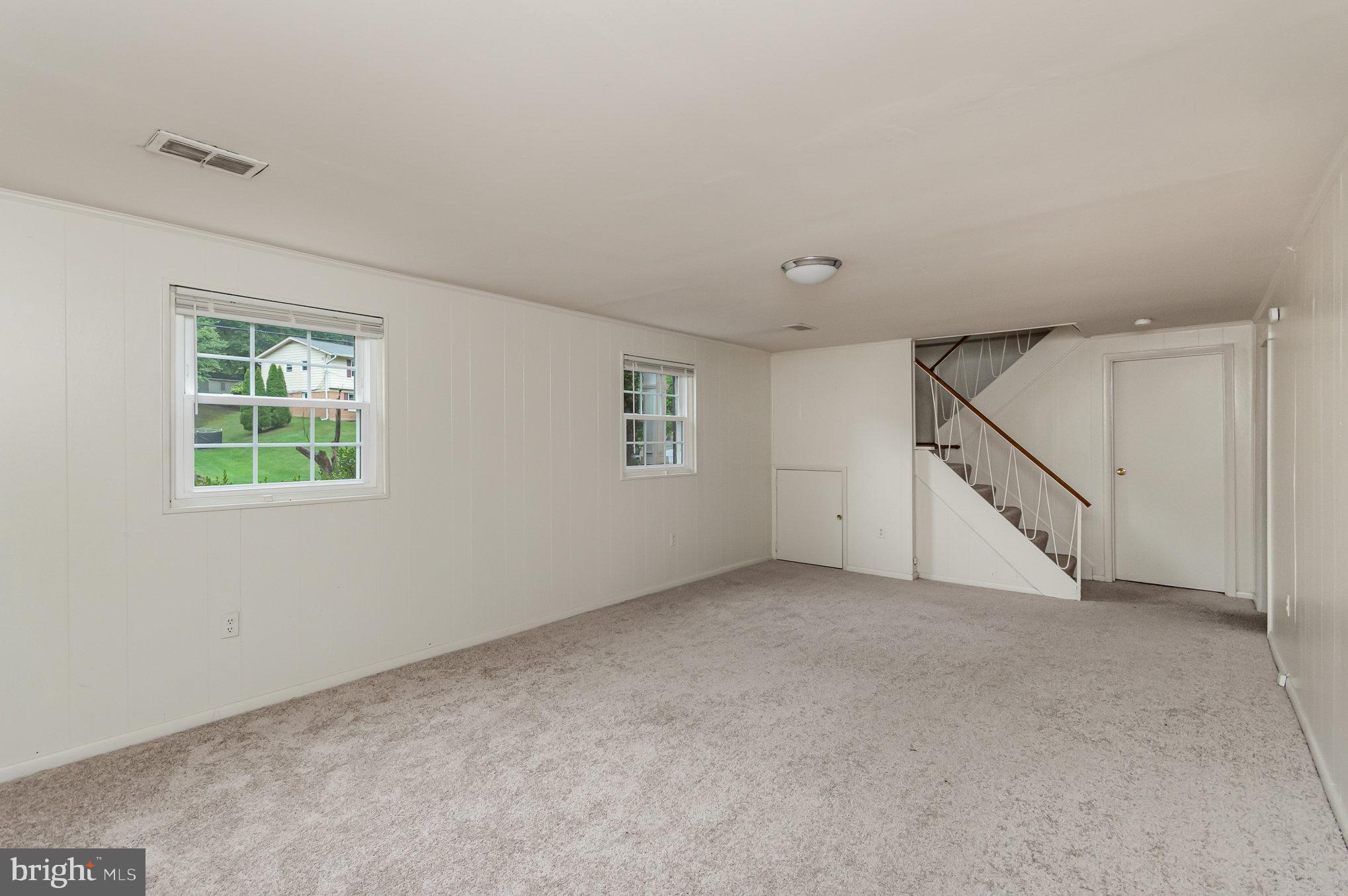 KEENE MILL MANOR - Residential