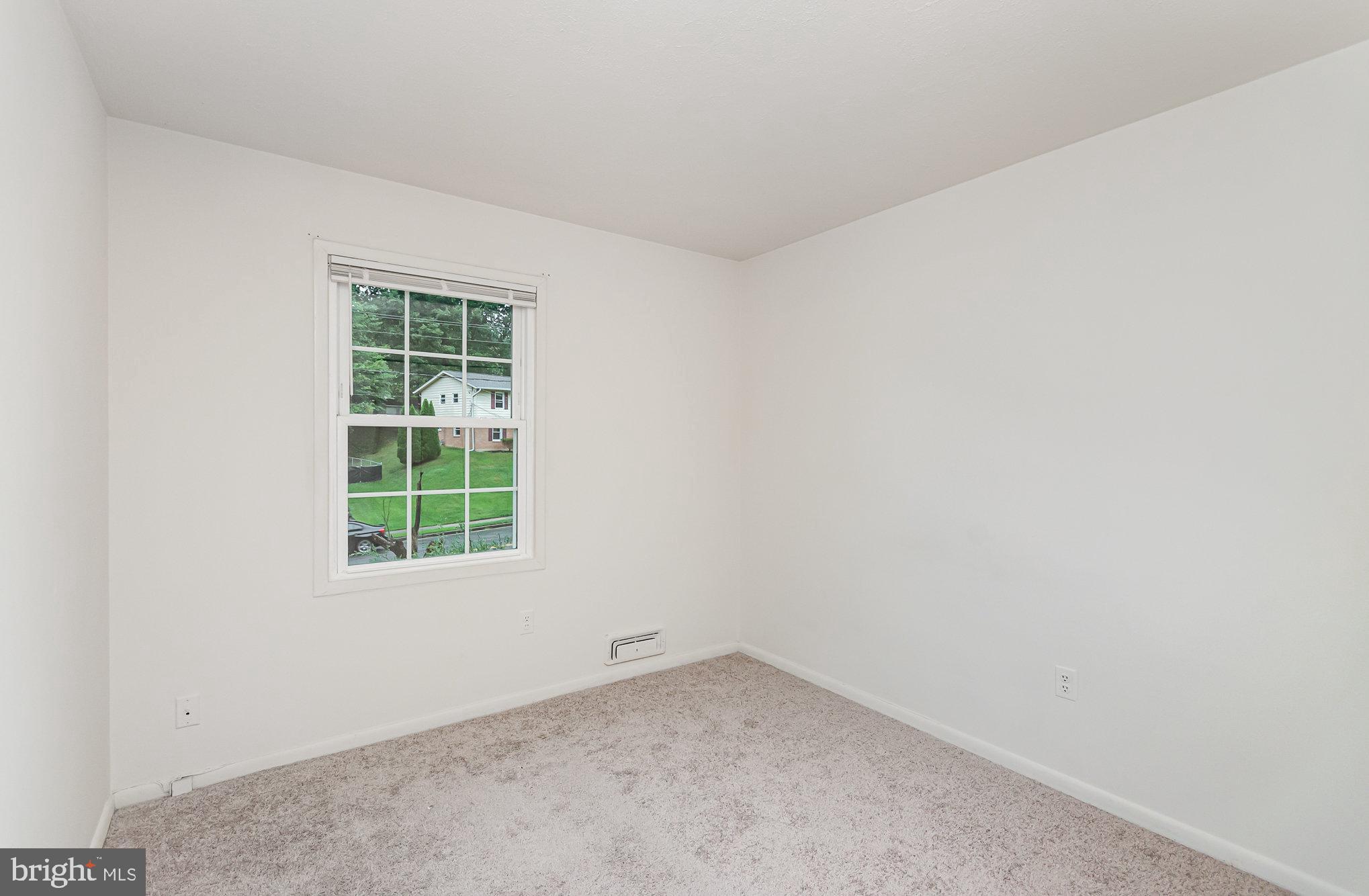 KEENE MILL MANOR - Residential