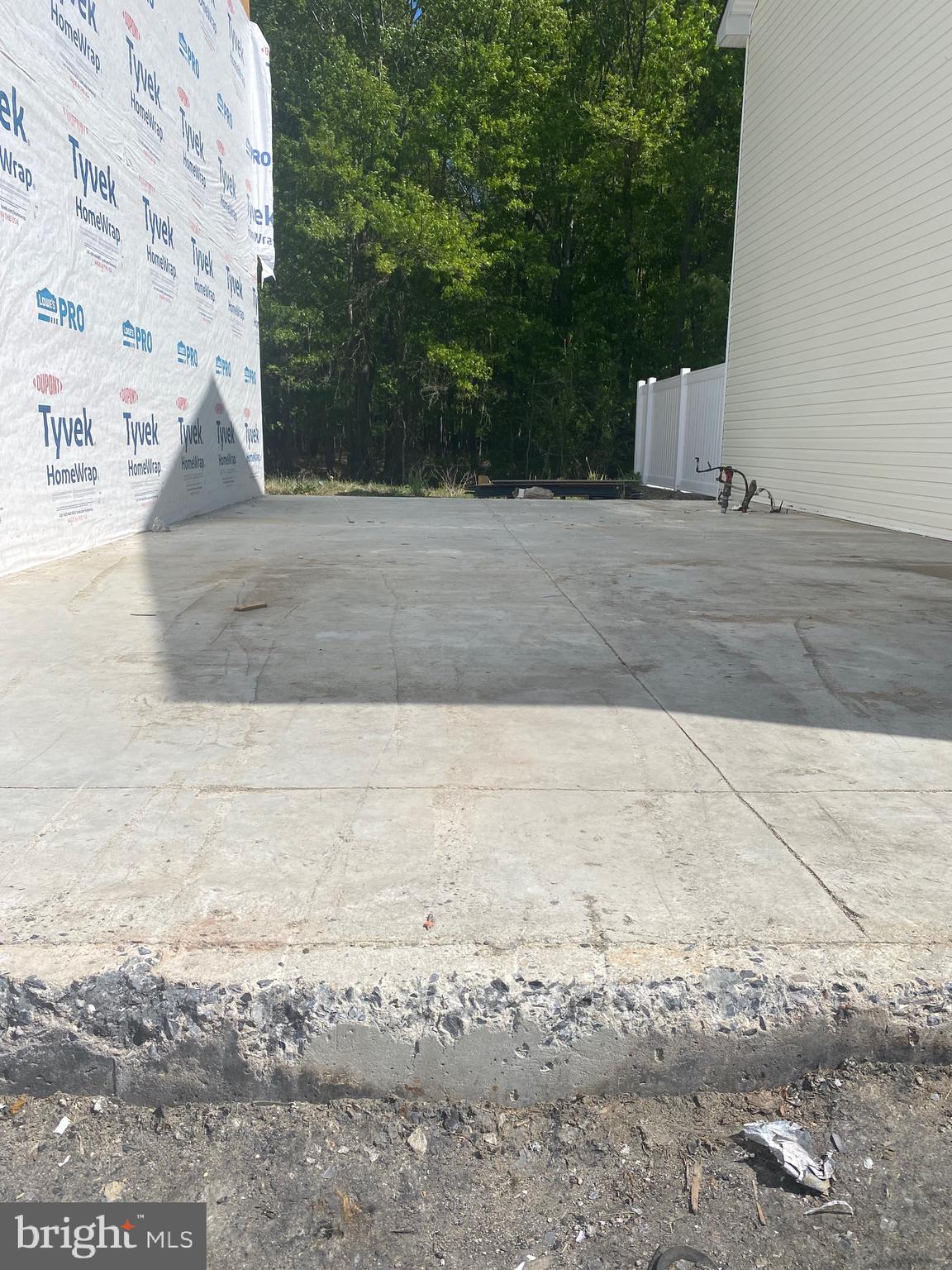 CATTAIL CROSSING - Land