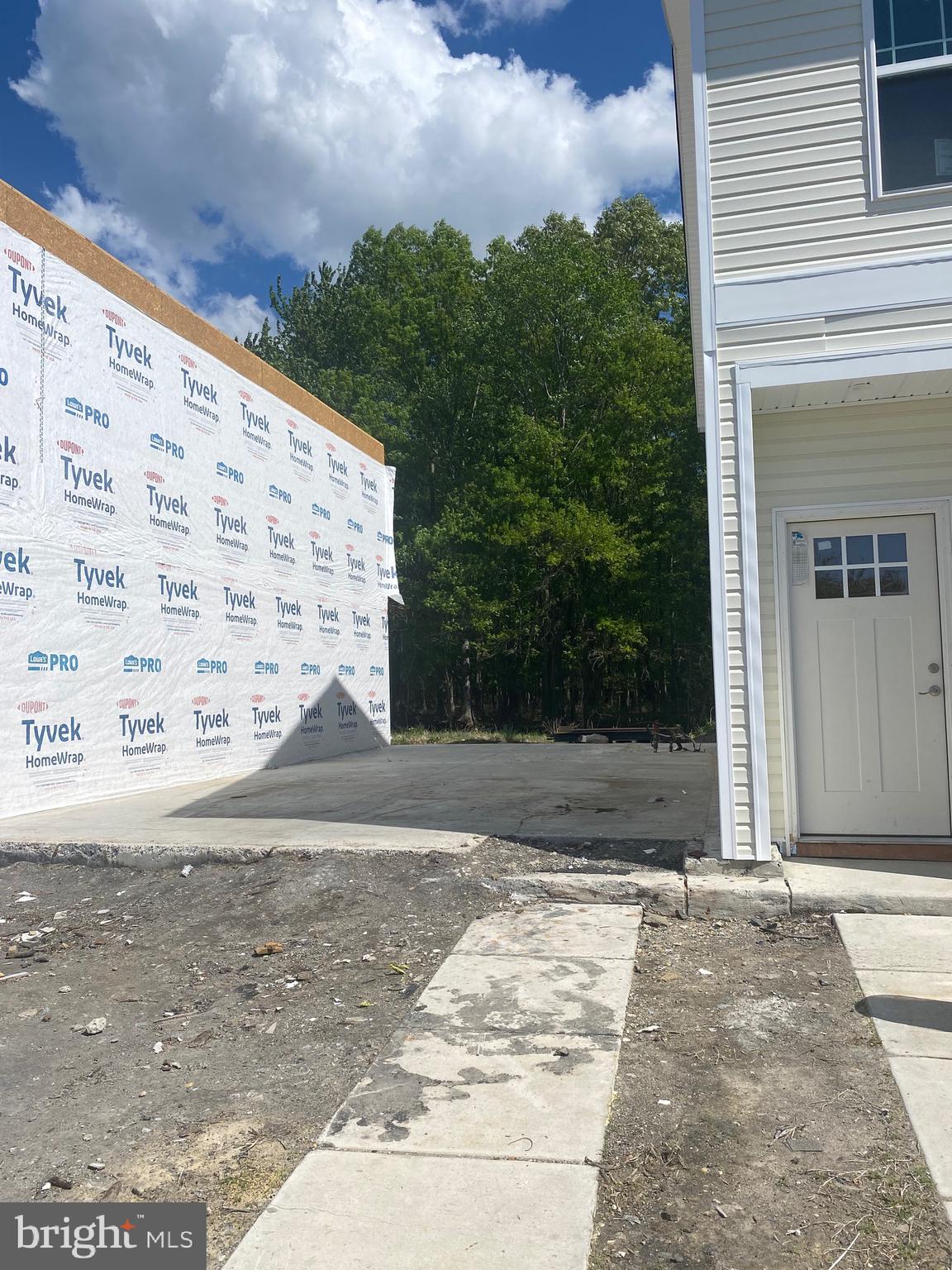 CATTAIL CROSSING - Land