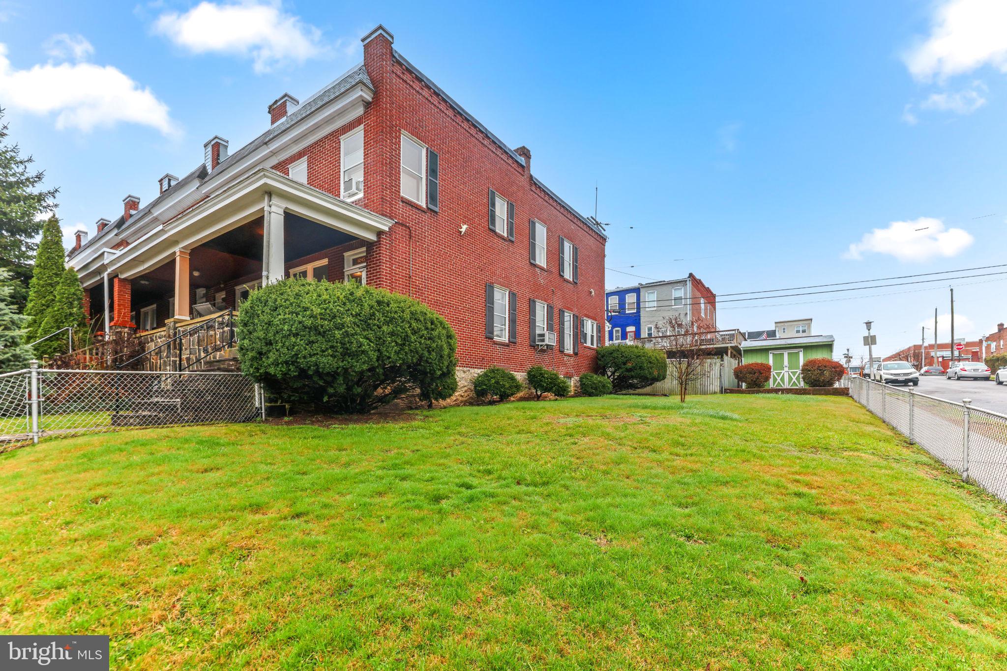 HAMPDEN HISTORIC DISTRICT - Residential
