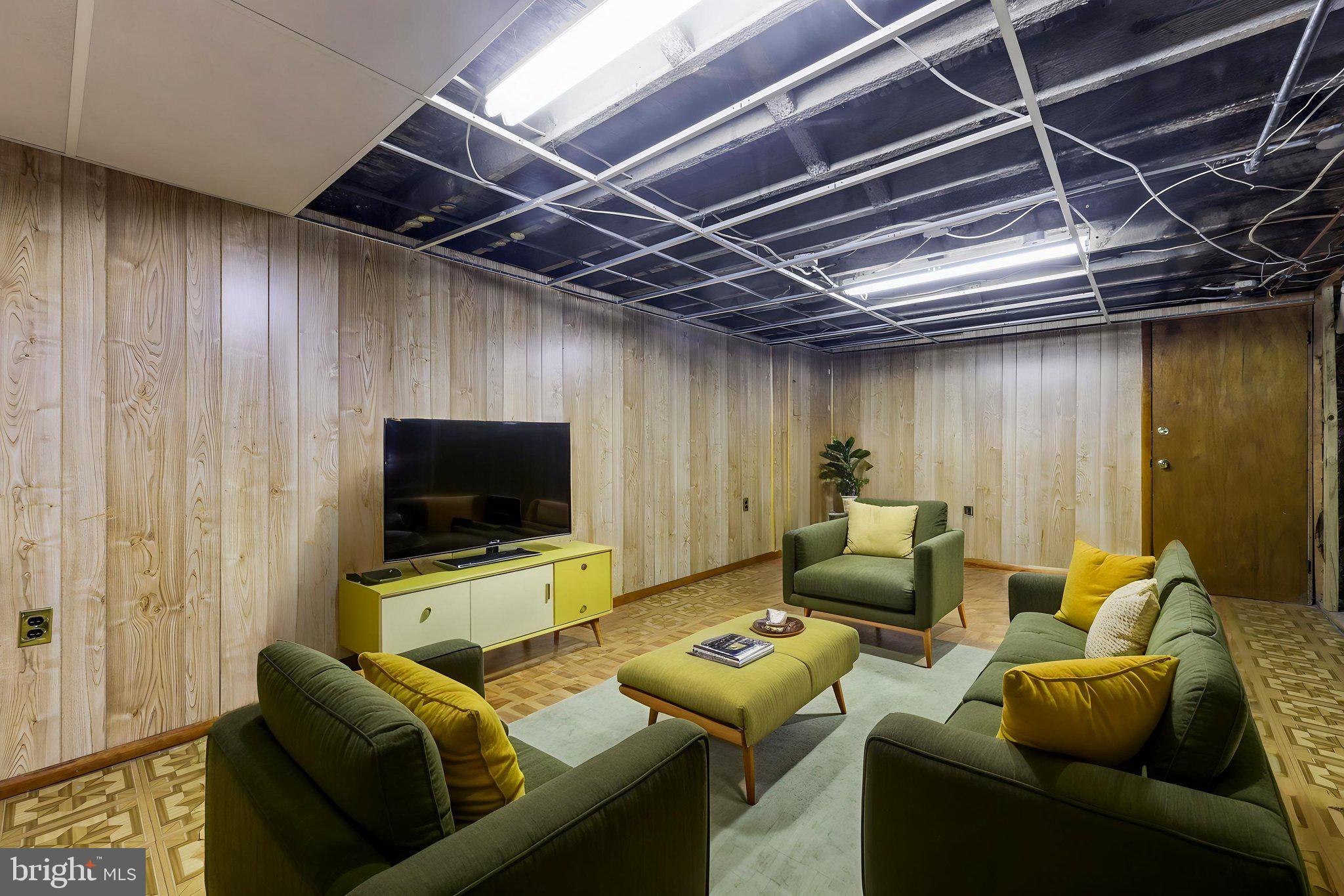 HAMPDEN HISTORIC DISTRICT - Residential