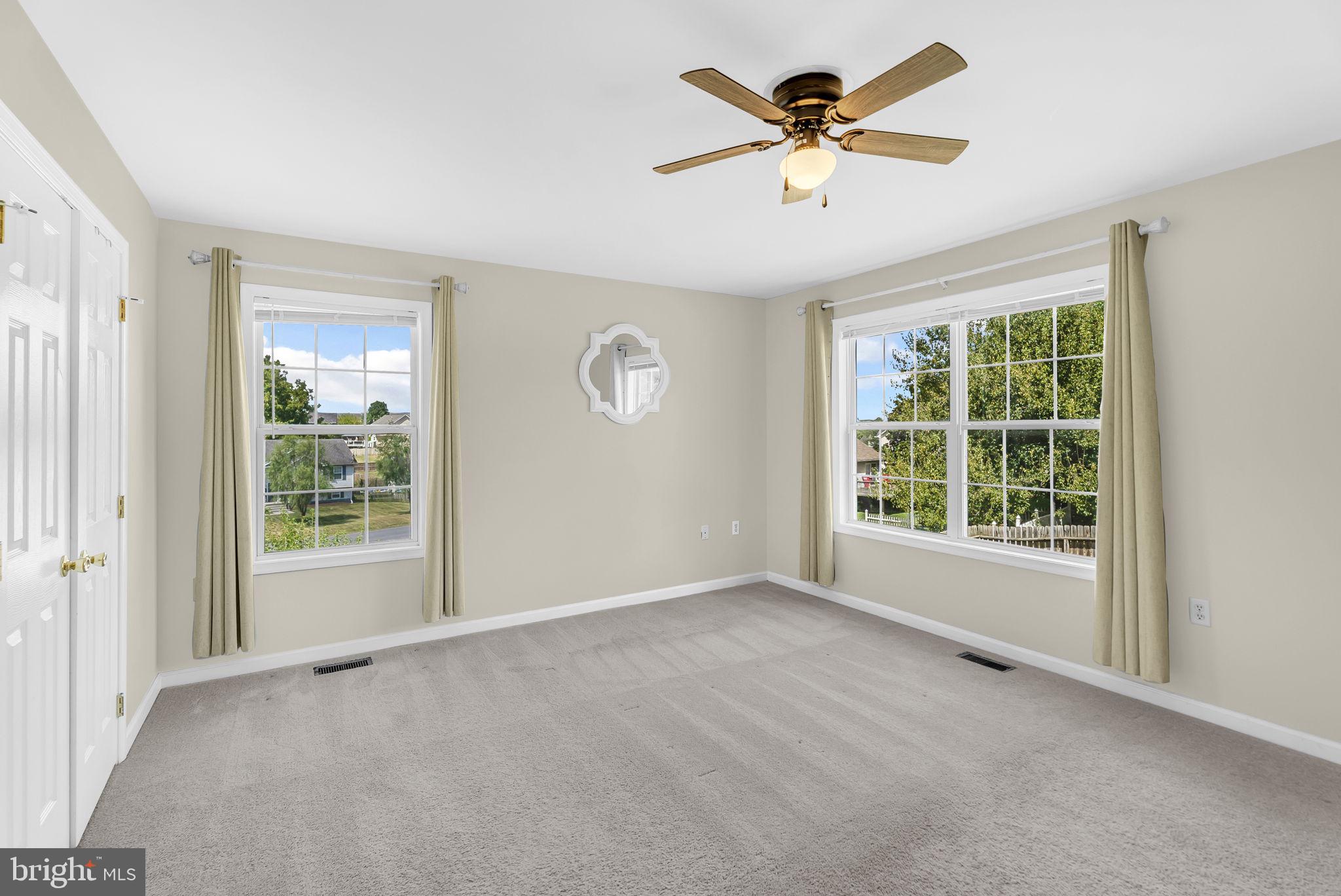 BRIAR RUN - Residential