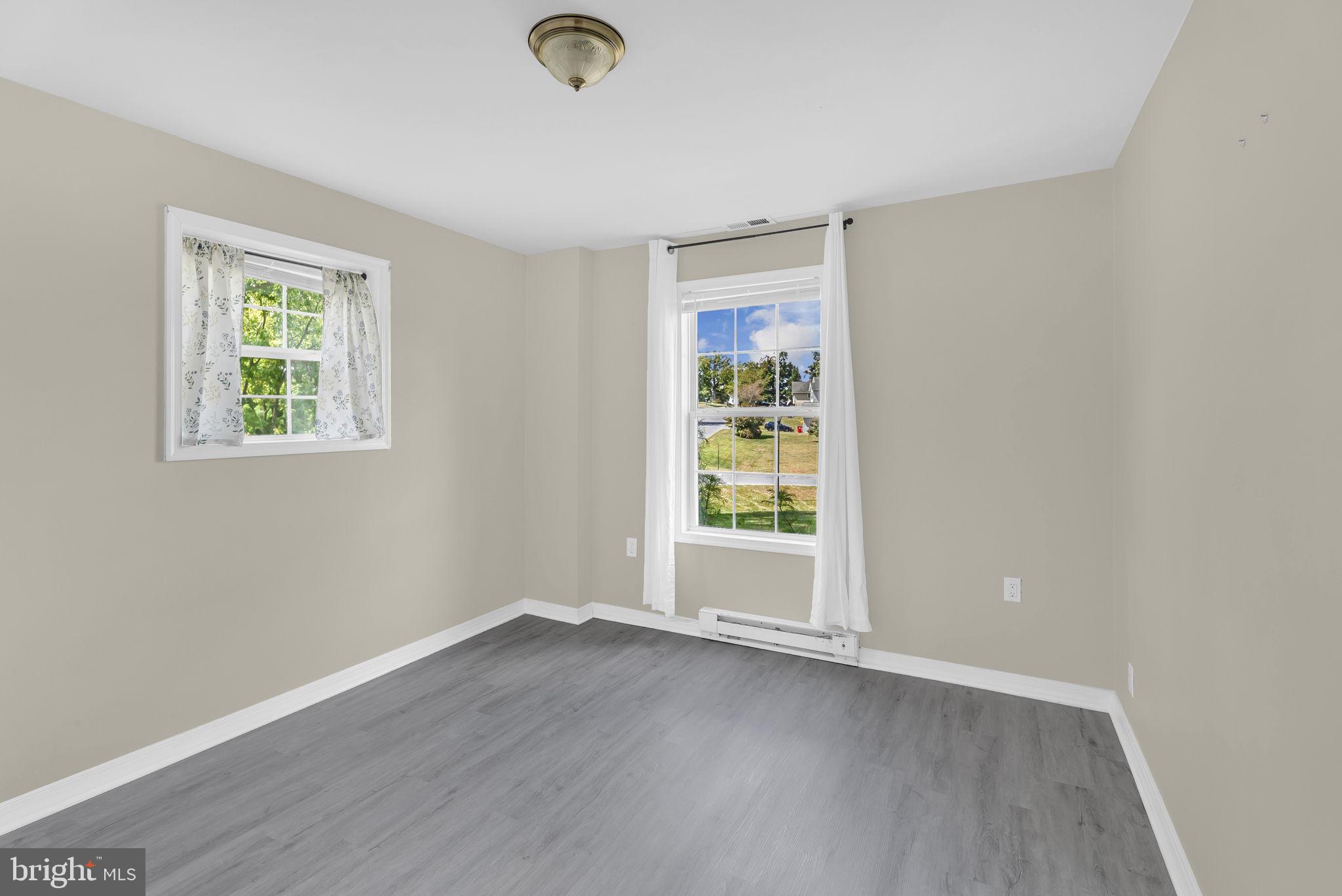 BRIAR RUN - Residential