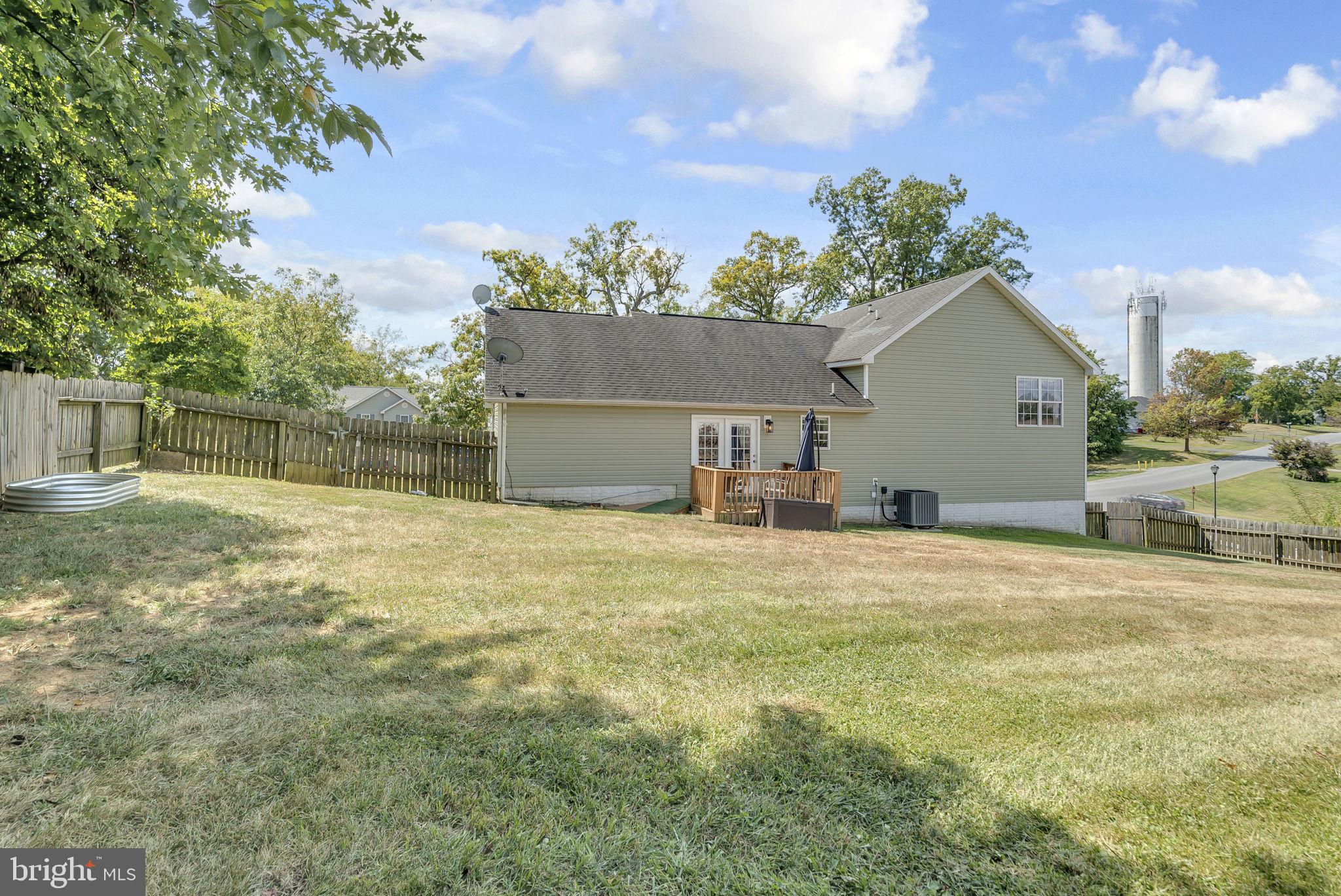 BRIAR RUN - Residential