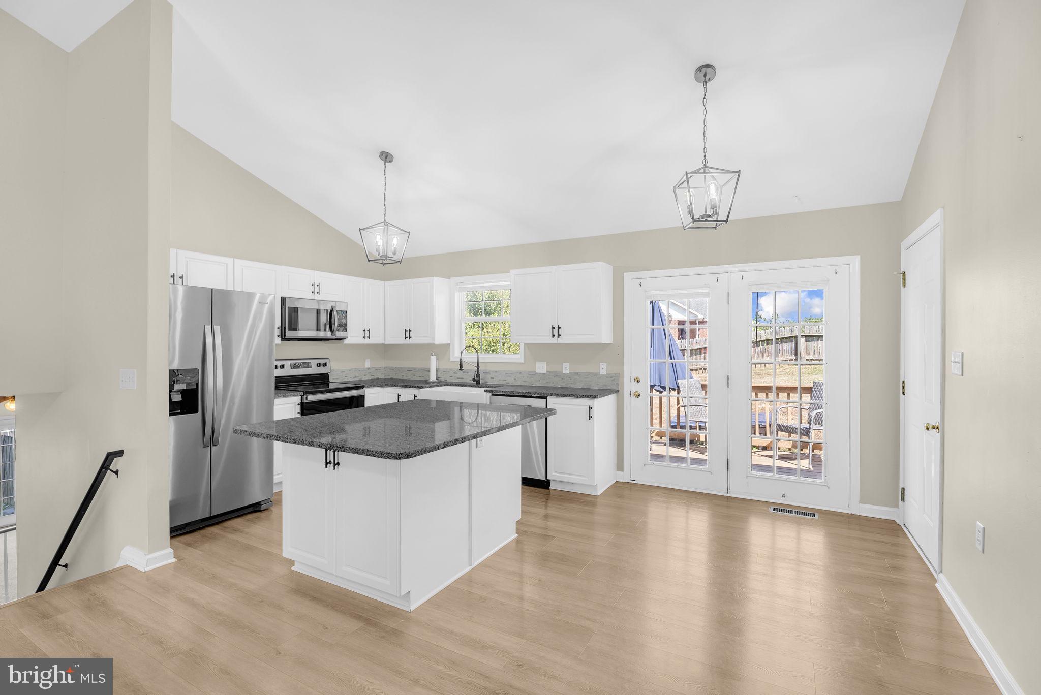 BRIAR RUN - Residential