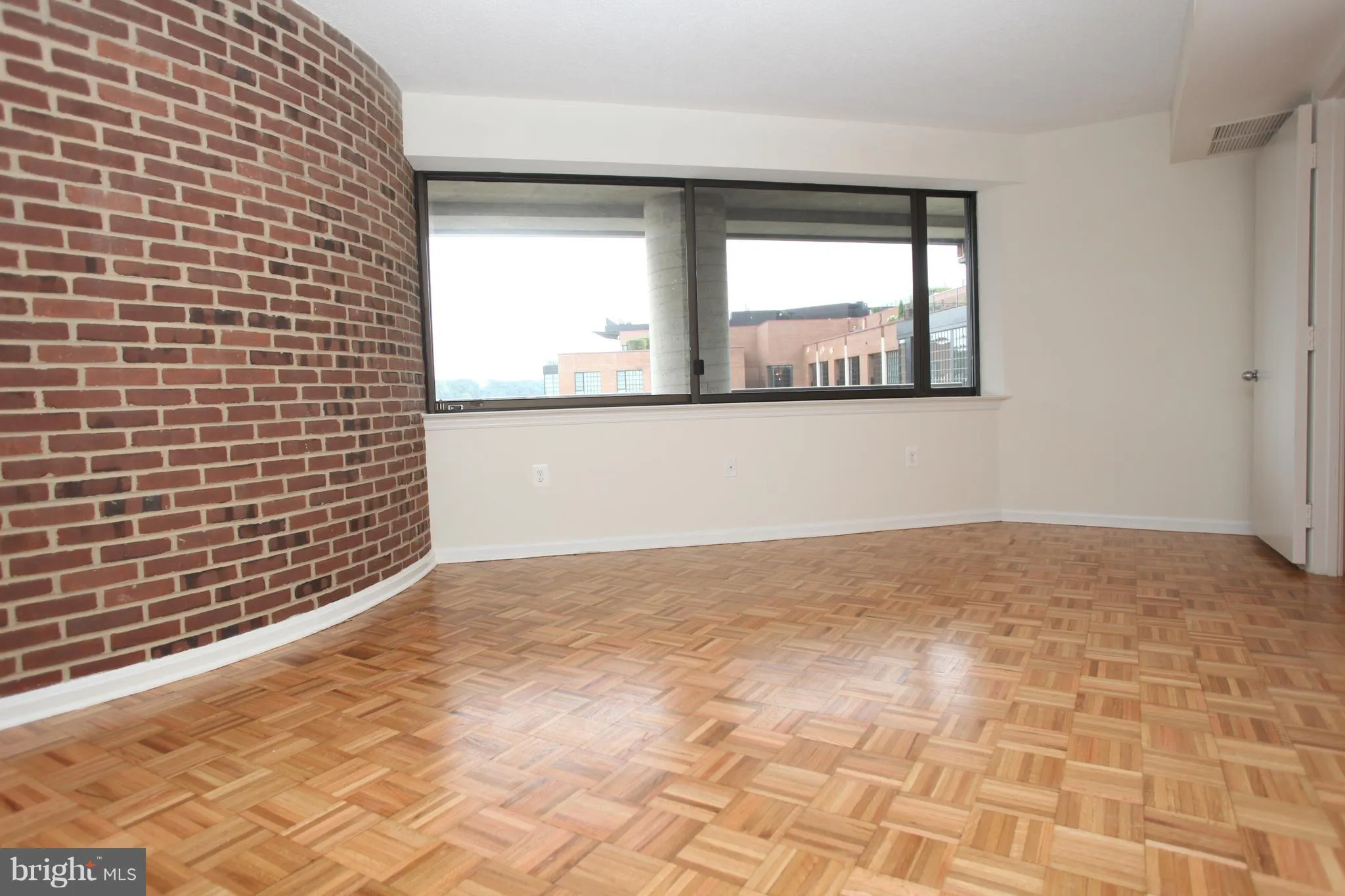 Additional image 20 of 1015 33rd Street NW Unit 814, Washington, DC 20007